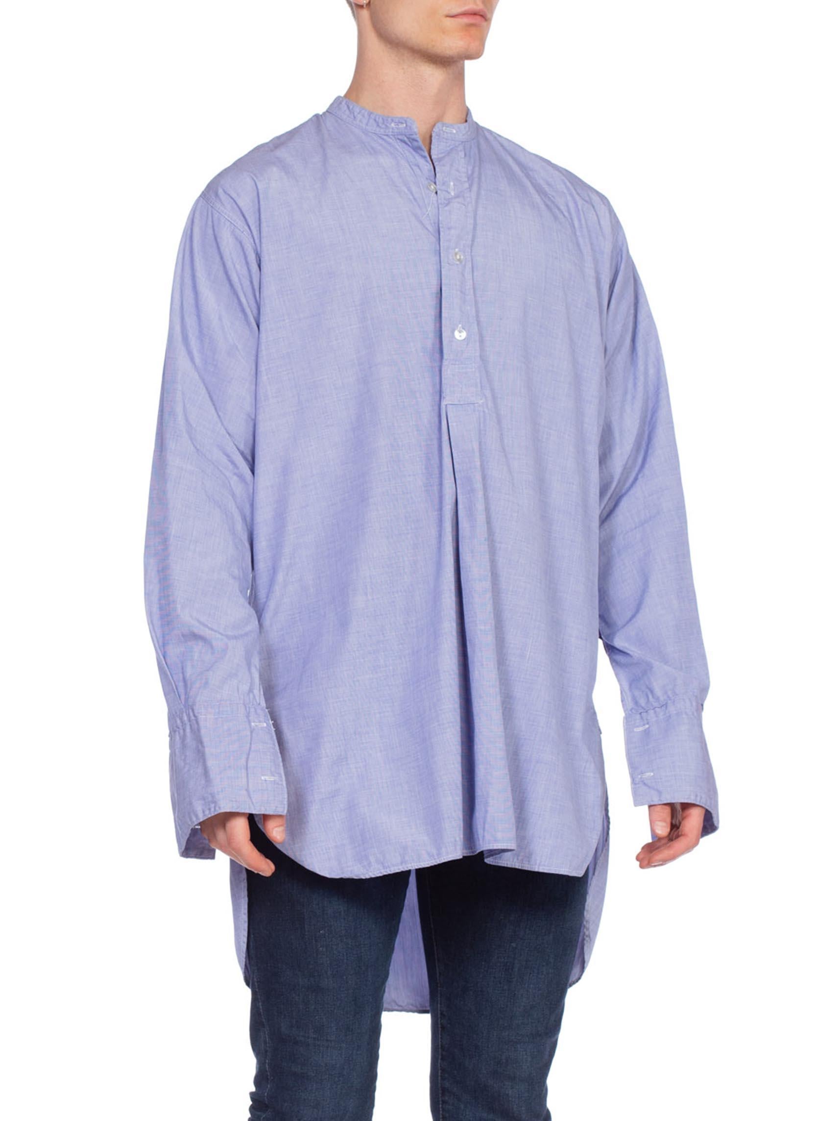 Chemise à manchettes française en coton biologique bleu des années 1940 pour hommes en chambray en vente 1