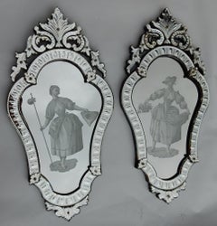 1920-1940 Coppia di specchi con donne eleganti