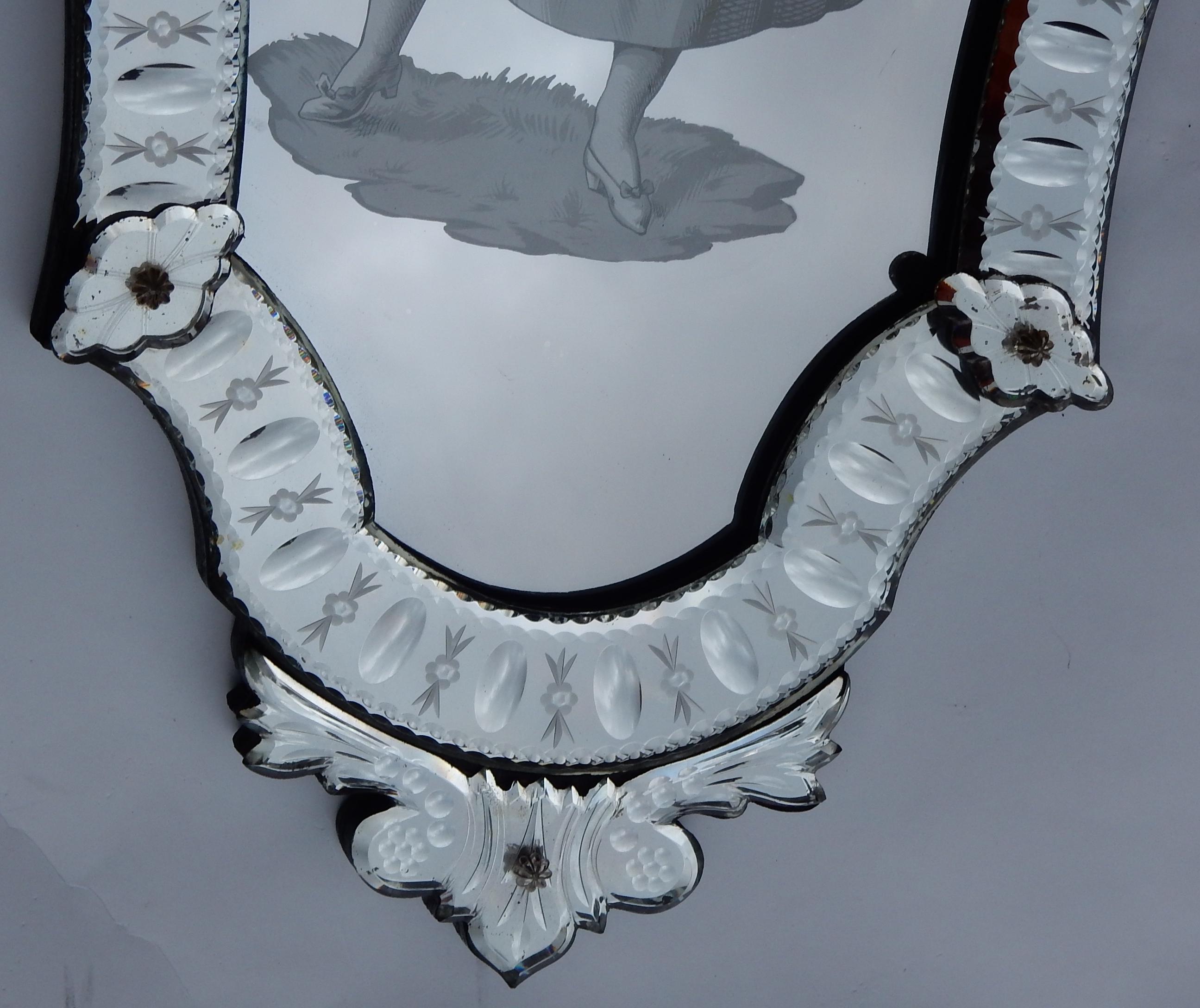 1920-1940 Pair of Mirrors with Elegant Women In Good Condition For Sale In Paris, FR
