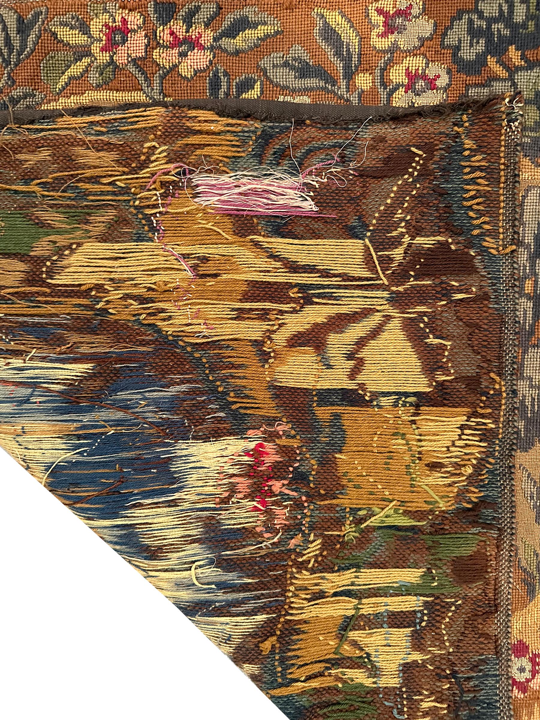 Antiker englischer Gobelinstickerei-Wandteppich aus Wolle und Seide, 3x5 82cm x 158cm, 1920 im Angebot 6