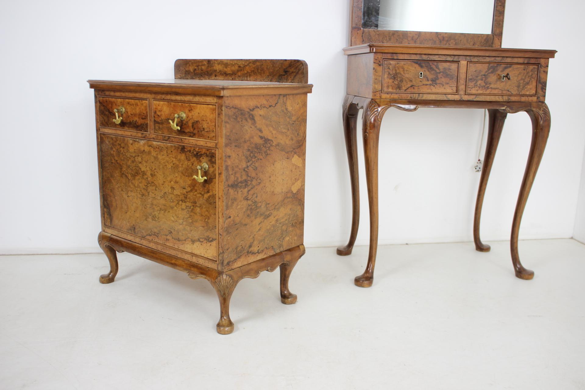1920, Antique Makeup Vanity with Cabinet, Czechoslovakia In Good Condition For Sale In Praha, CZ