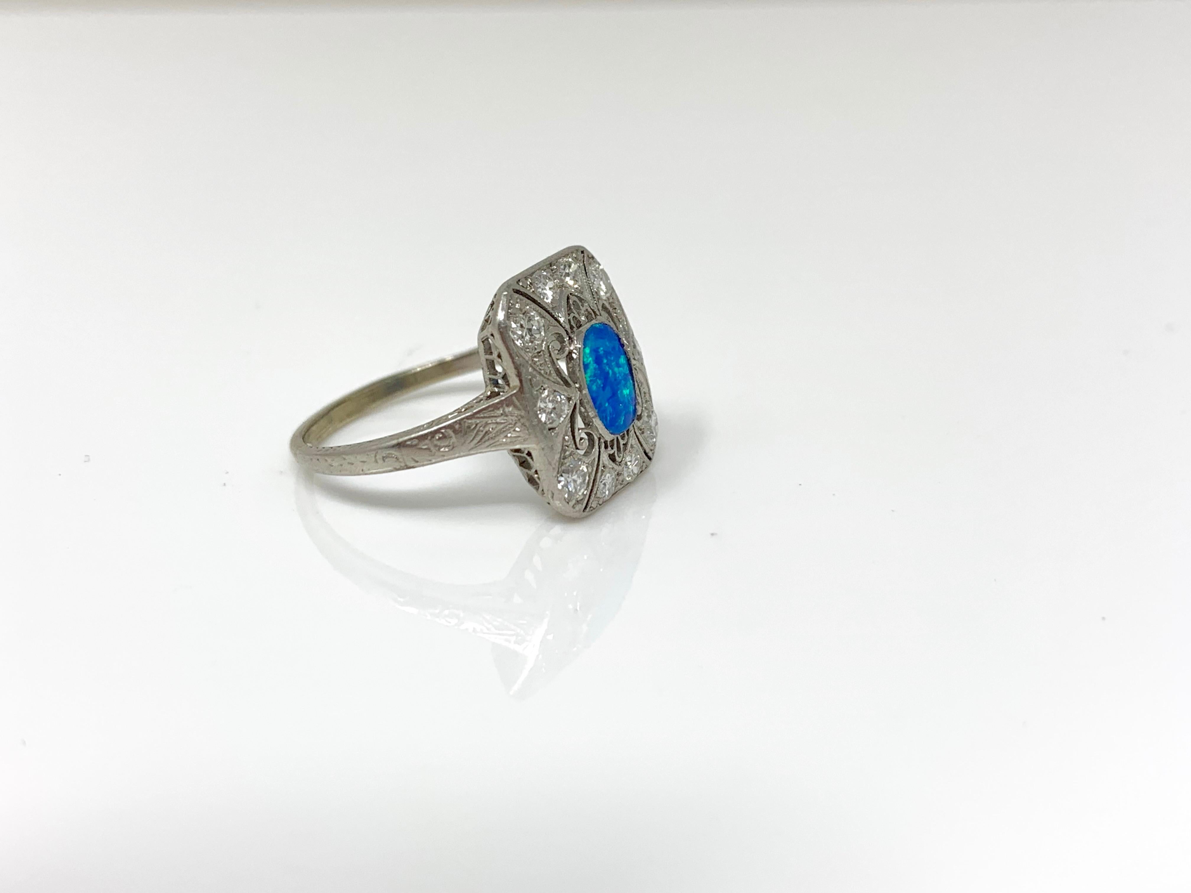 Women's 1920 Antique Opal And Diamond Ring in Platinum