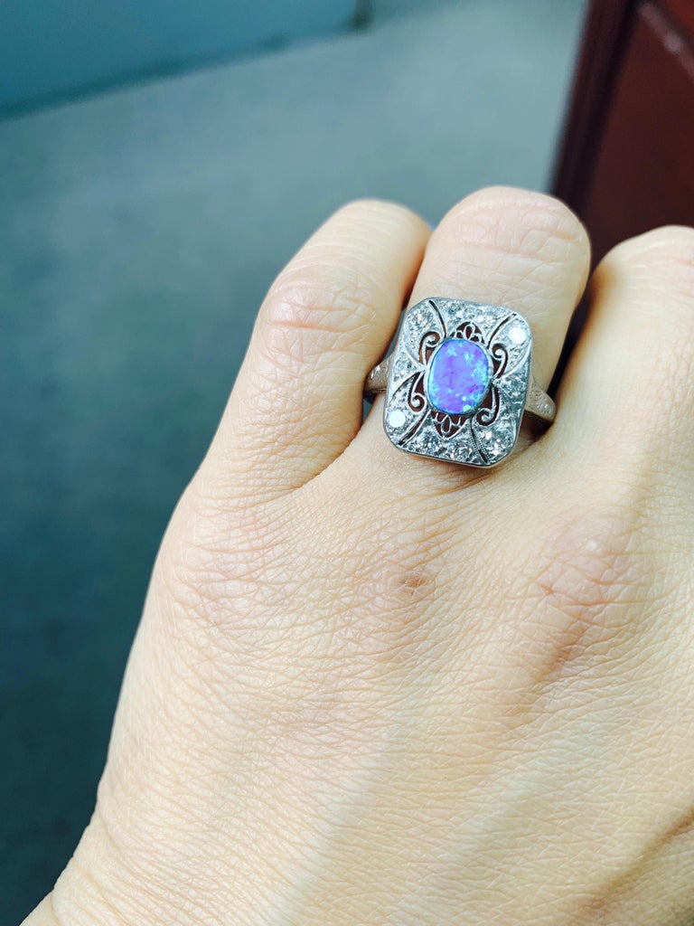 1920 Antique Opal And Diamond Ring in Platinum For Sale at 1stdibs