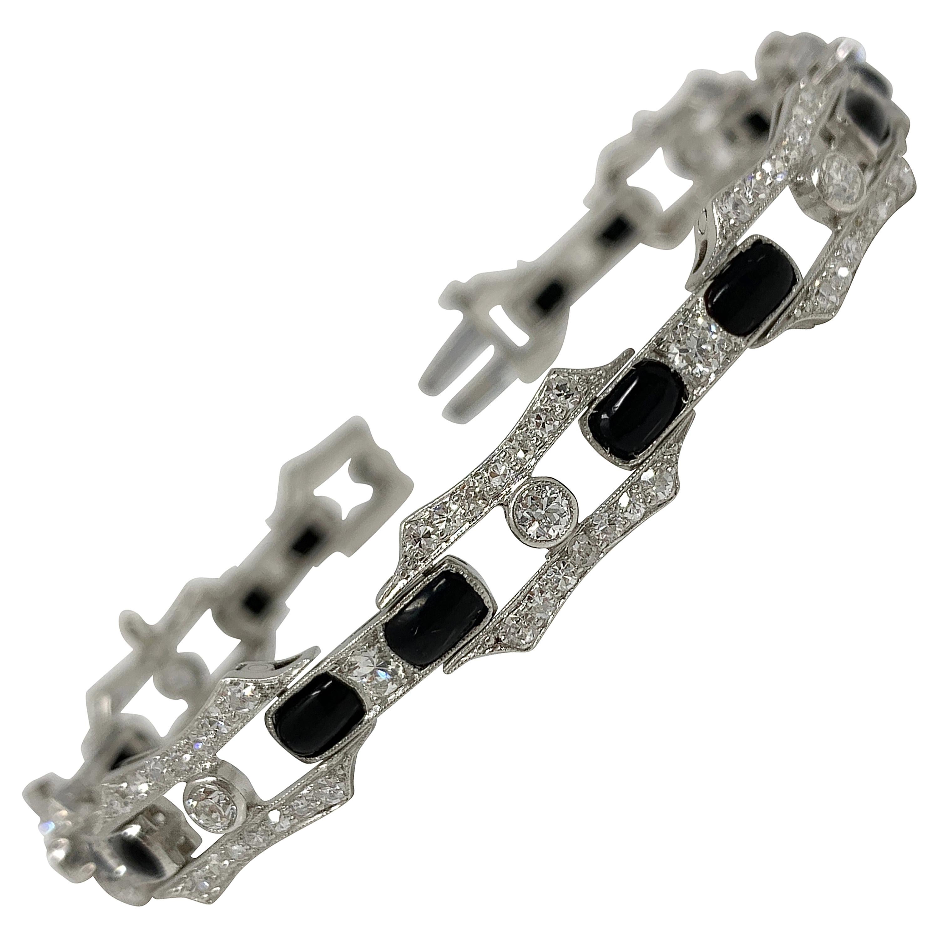 Bracelet ancien en platine avec diamants blancs et onyx noirs, 1920
