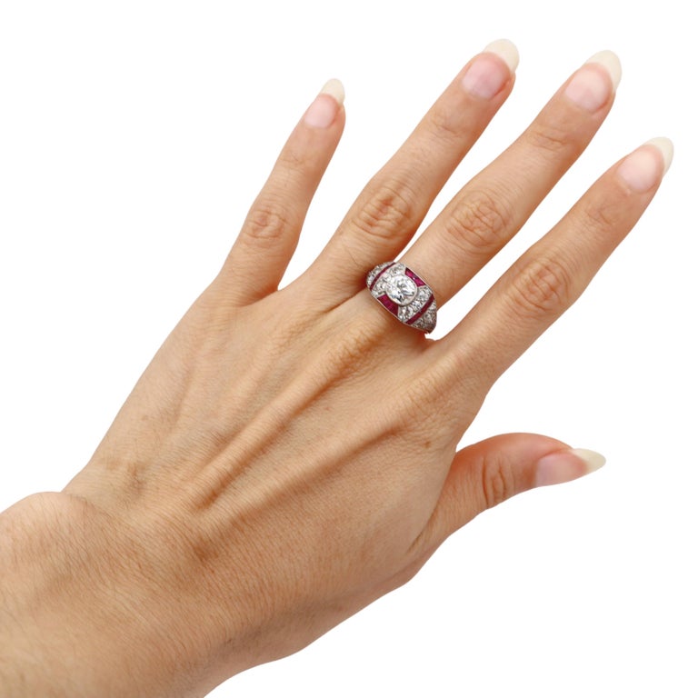 Bague Art Déco En Or 18k - Rubis Synthétique Et Diamants Taille Rose (années 1920)