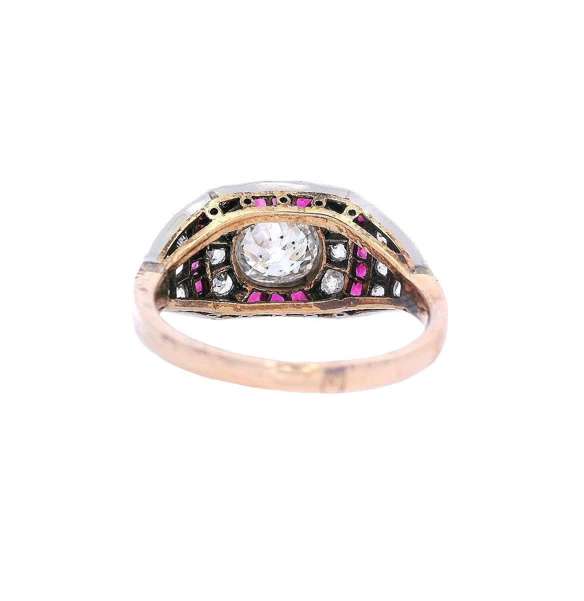Femenino o masculino Anillo Art Déco 1920 de oro de 18 quilates y platino con 2,50 quilates de diamantes y rubíes en venta