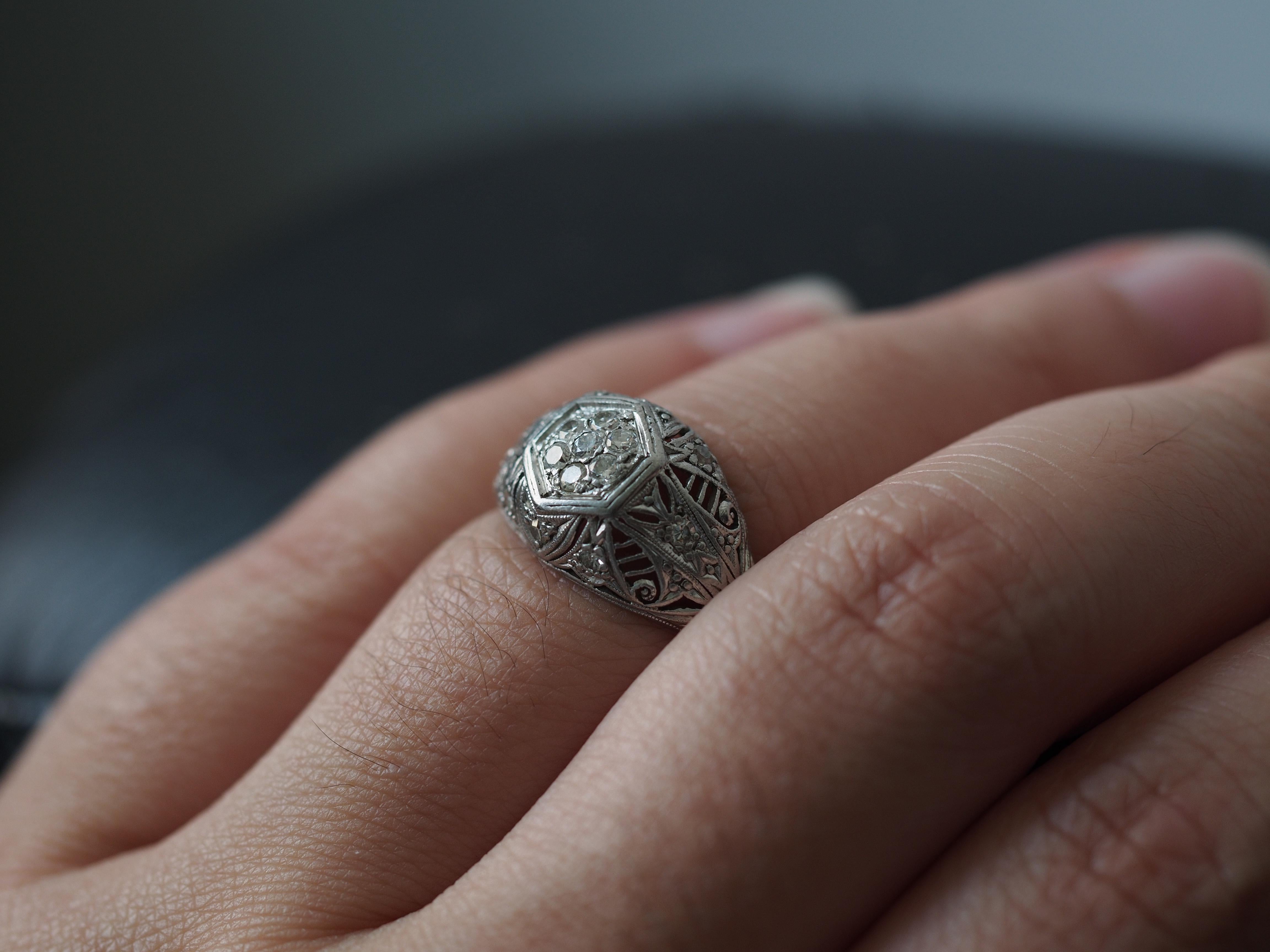 1920 Art Deco Platinum Diamond Engagement Ring For Sale 4