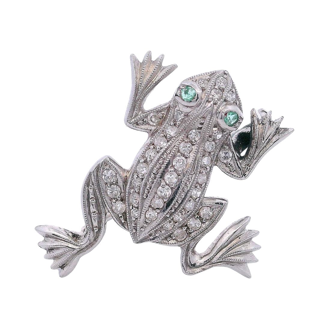 1920 Art Deco Platinum Frog Brooch with Diamonds and Emeralds (Broche grenouille en platine avec diamants et émeraudes)