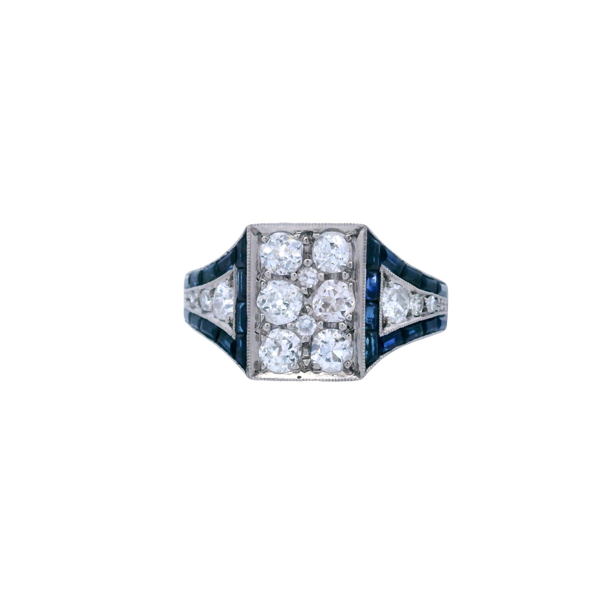 1920 Anillo Art Decó de platino con 1,25 quilates de diamantes y zafiros Talla antigua en venta