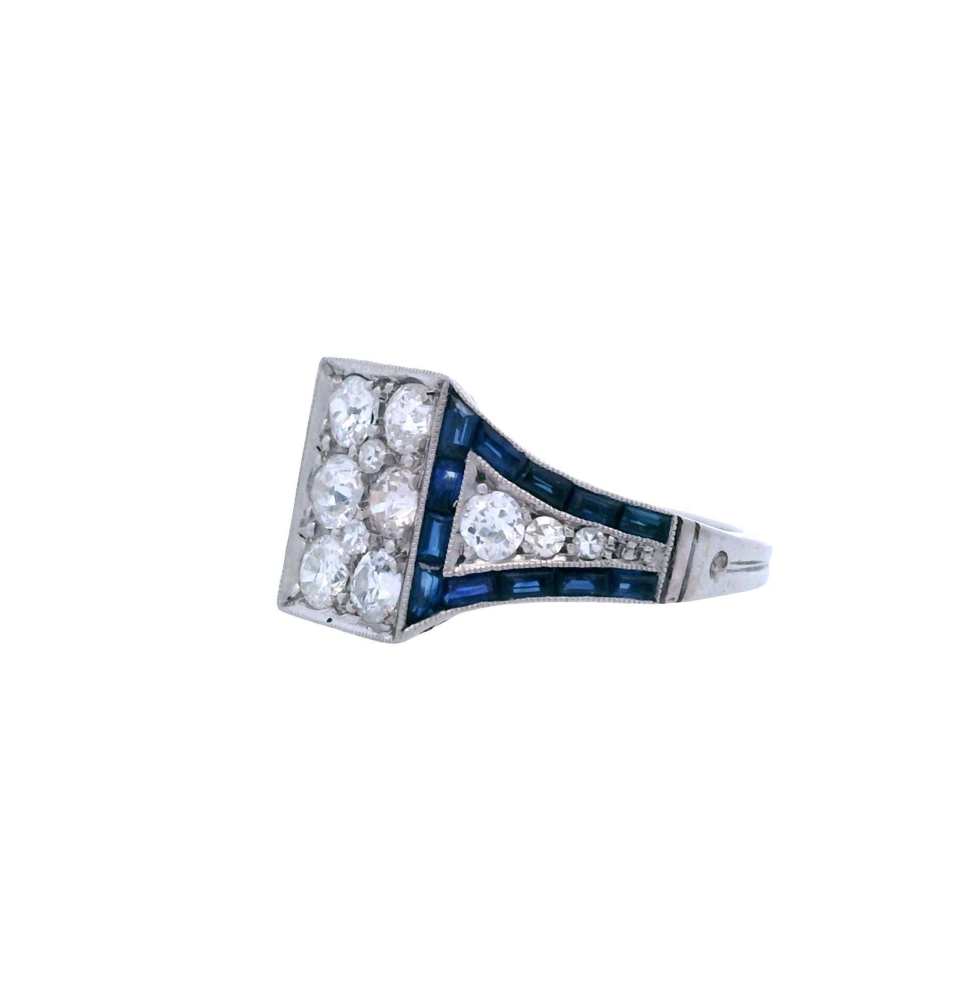 1920 Anillo Art Decó de platino con 1,25 quilates de diamantes y zafiros en venta 1