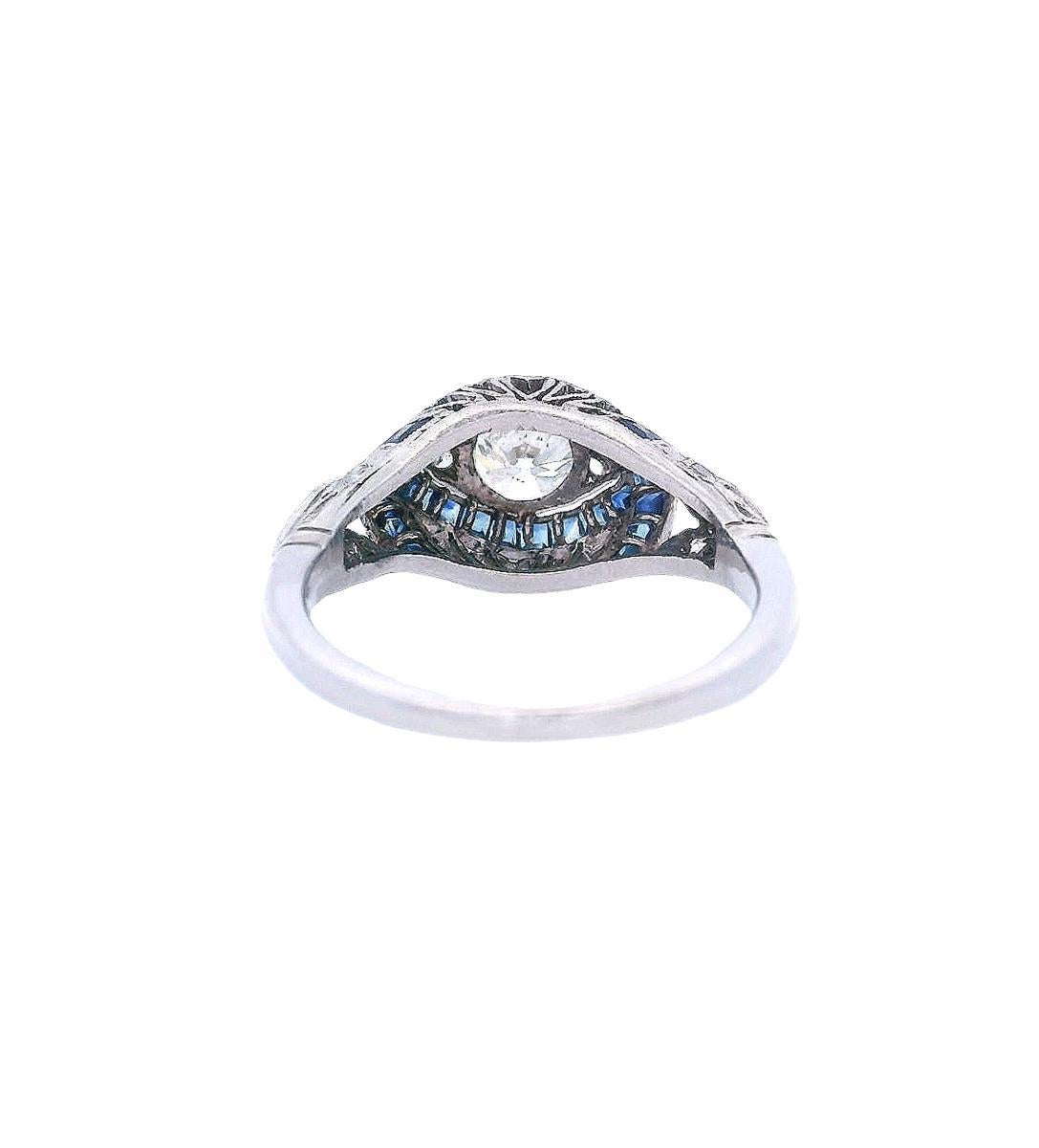 1920 Anillo Art Déco de Platino con Diamantes y Zafiros en venta 1