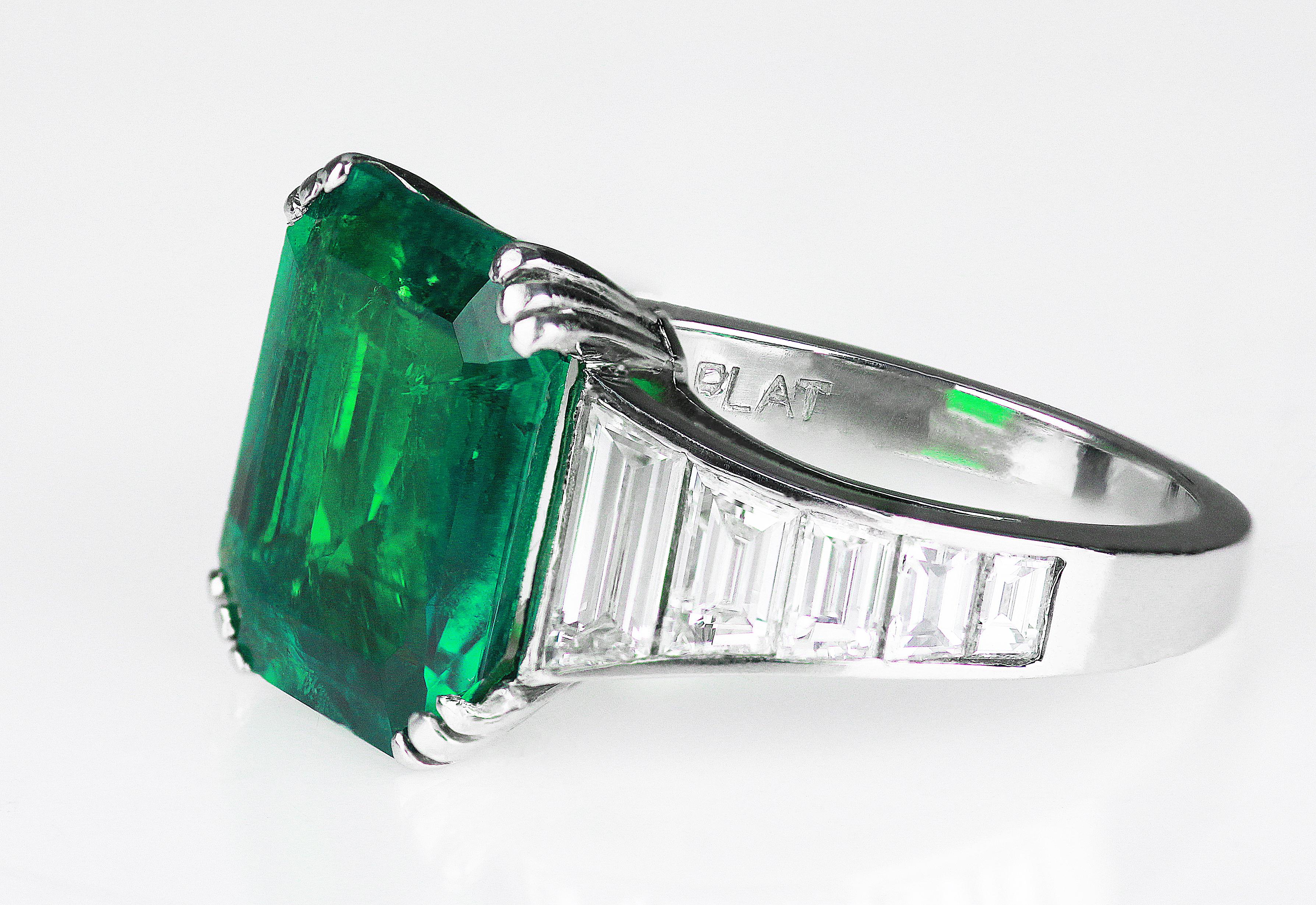 Emerald Cut 1920 Art Deco SSEF Swiss Certified Colombian Emerald 4.0 Carat and Diamond Ring