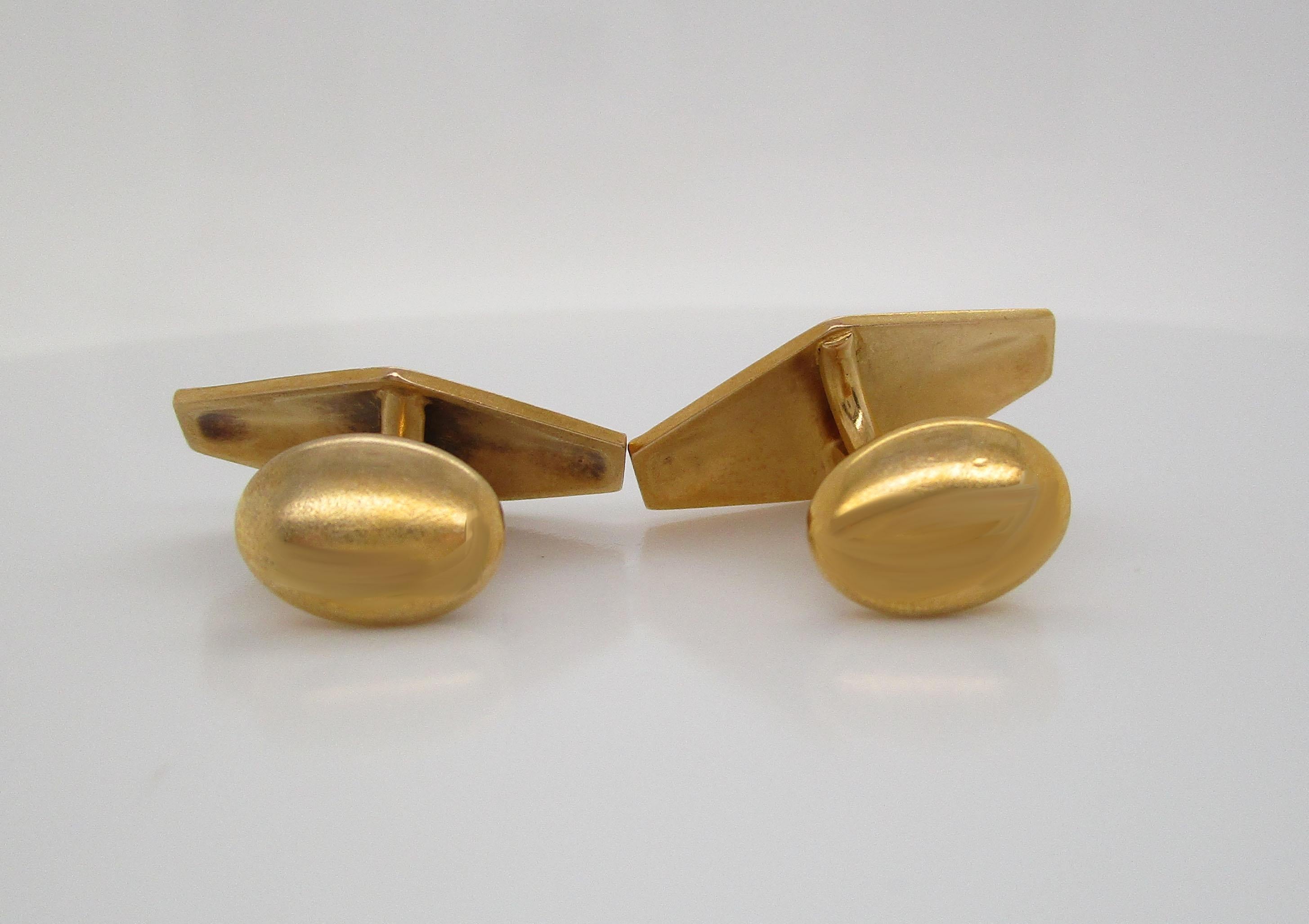 Men's 1920 Art Deco Whiteside and Blank 14 Karat Yellow Gold Cufflinks For Sale