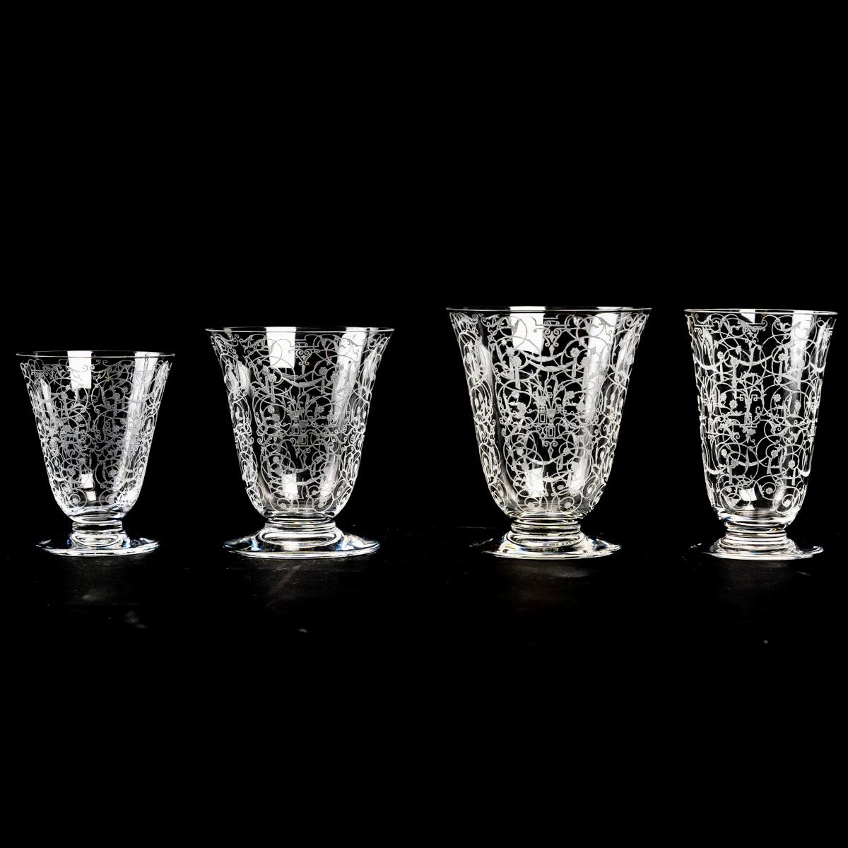 Art Deco 1920 Baccarat 35 Pieces Crystal Michel Ange 32 Glasses 2 Decanters 1 Pitcher