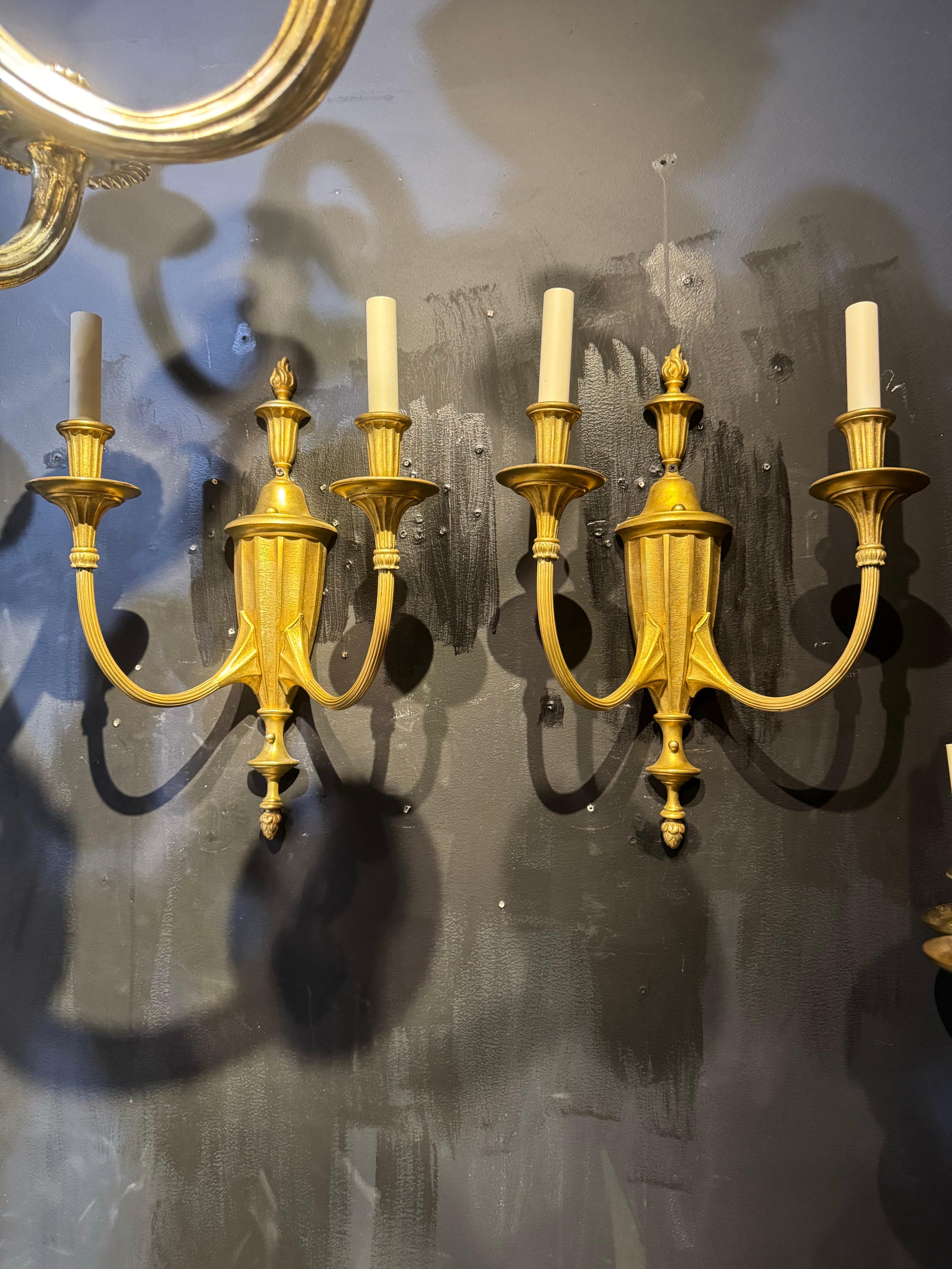 1920 Caldwell Bronze Sconces 2 Lights In condizioni buone in vendita a New York, NY