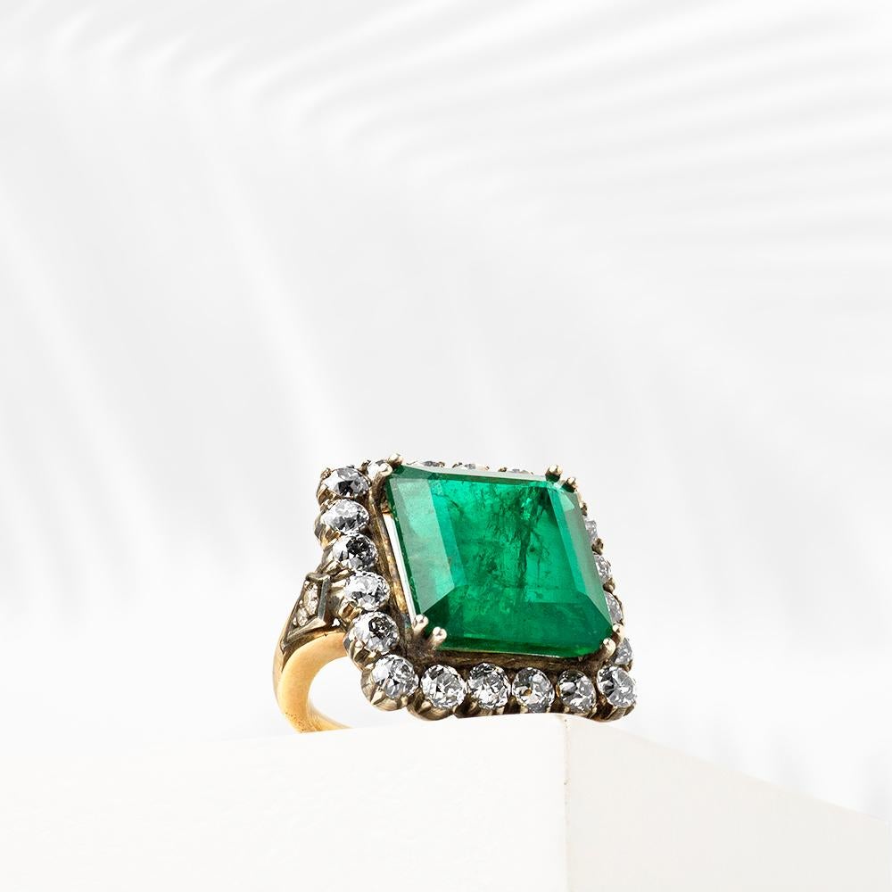 19.20 Carats Zambian Emerald 4.40 Ct's Diamonds Art Deco Style Solitaire Ring In New Condition For Sale In Istanbul, TR