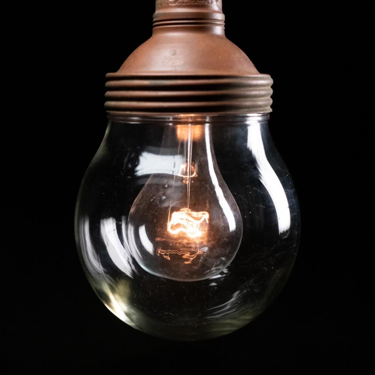 Américain Cuivre industriel de 1920  Lights par Benjamin Lighting Co. en vente