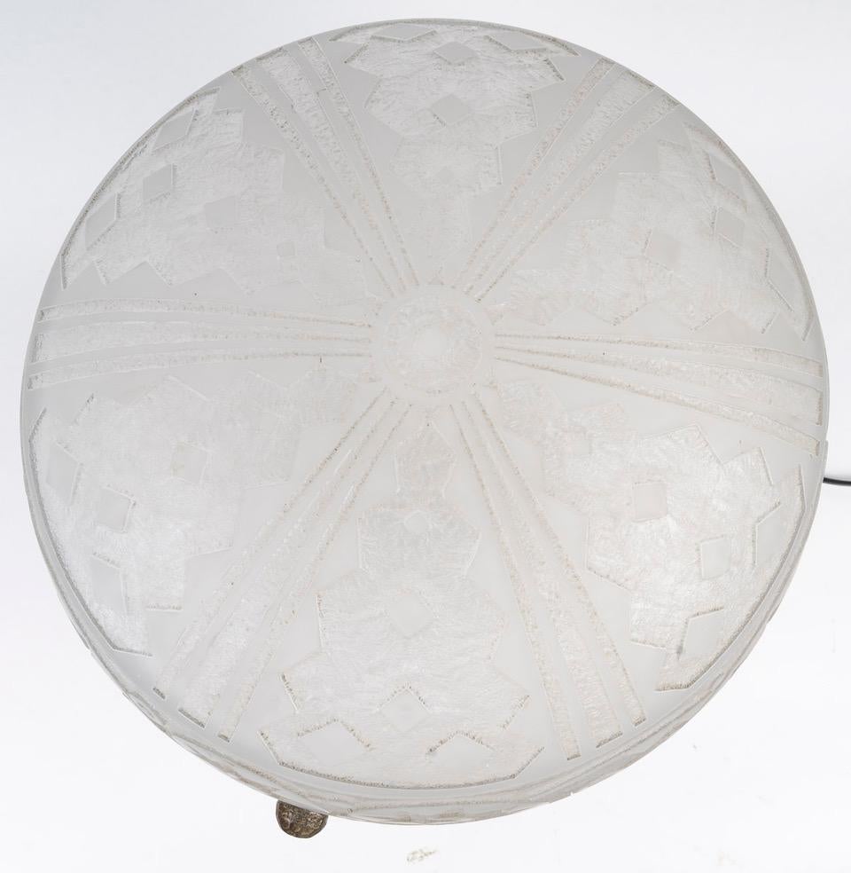 1920 -DAUM Nancy France Table lamp In Excellent Condition For Sale In SAINT-OUEN-SUR-SEINE, FR