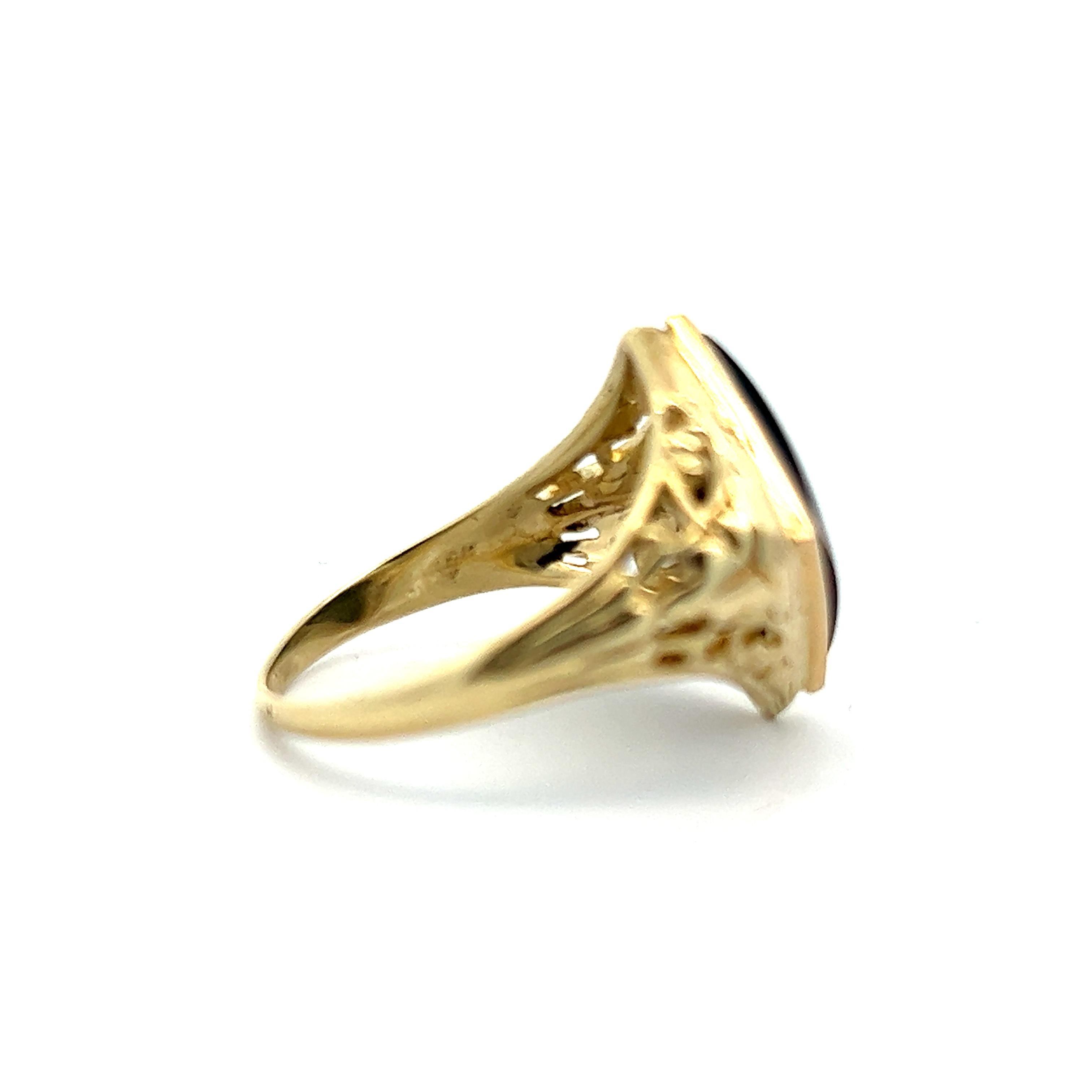 Women's or Men's 1920 Edwardian Bloodstone Yellow Gold Filigree Ring 