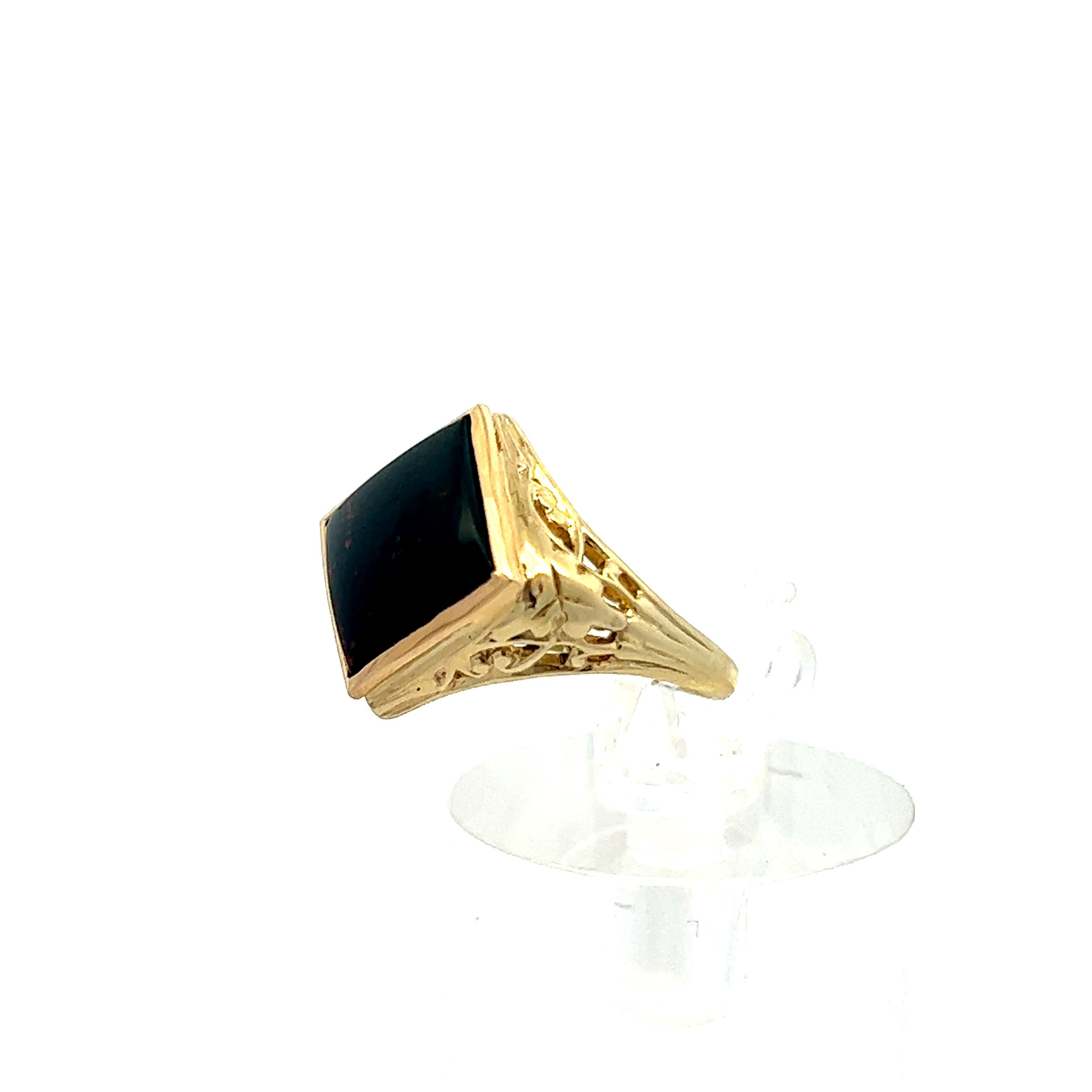 1920 Edwardian Bloodstone Yellow Gold Filigree Ring 3