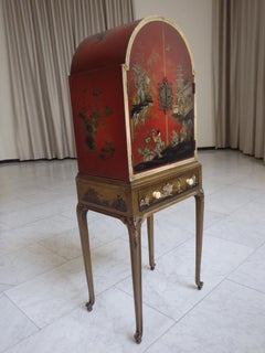 1920 elegant Japonisem red and gold dry bar with sculpted figures and pagodes