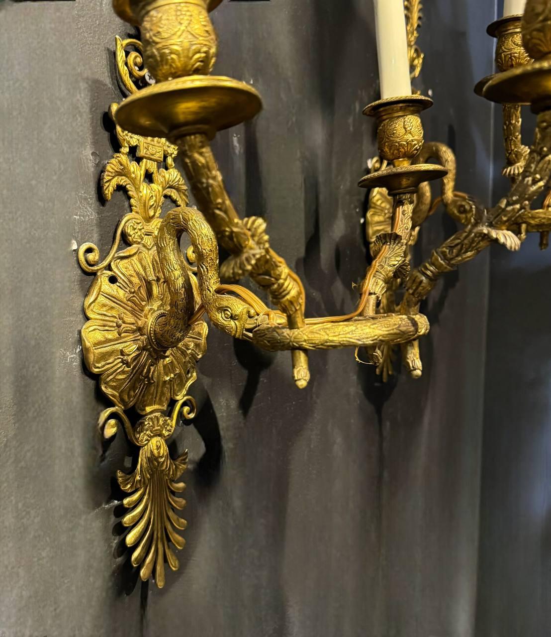 1920 Impero Bronze Swam Sconces 3 Lights In condizioni buone in vendita a New York, NY