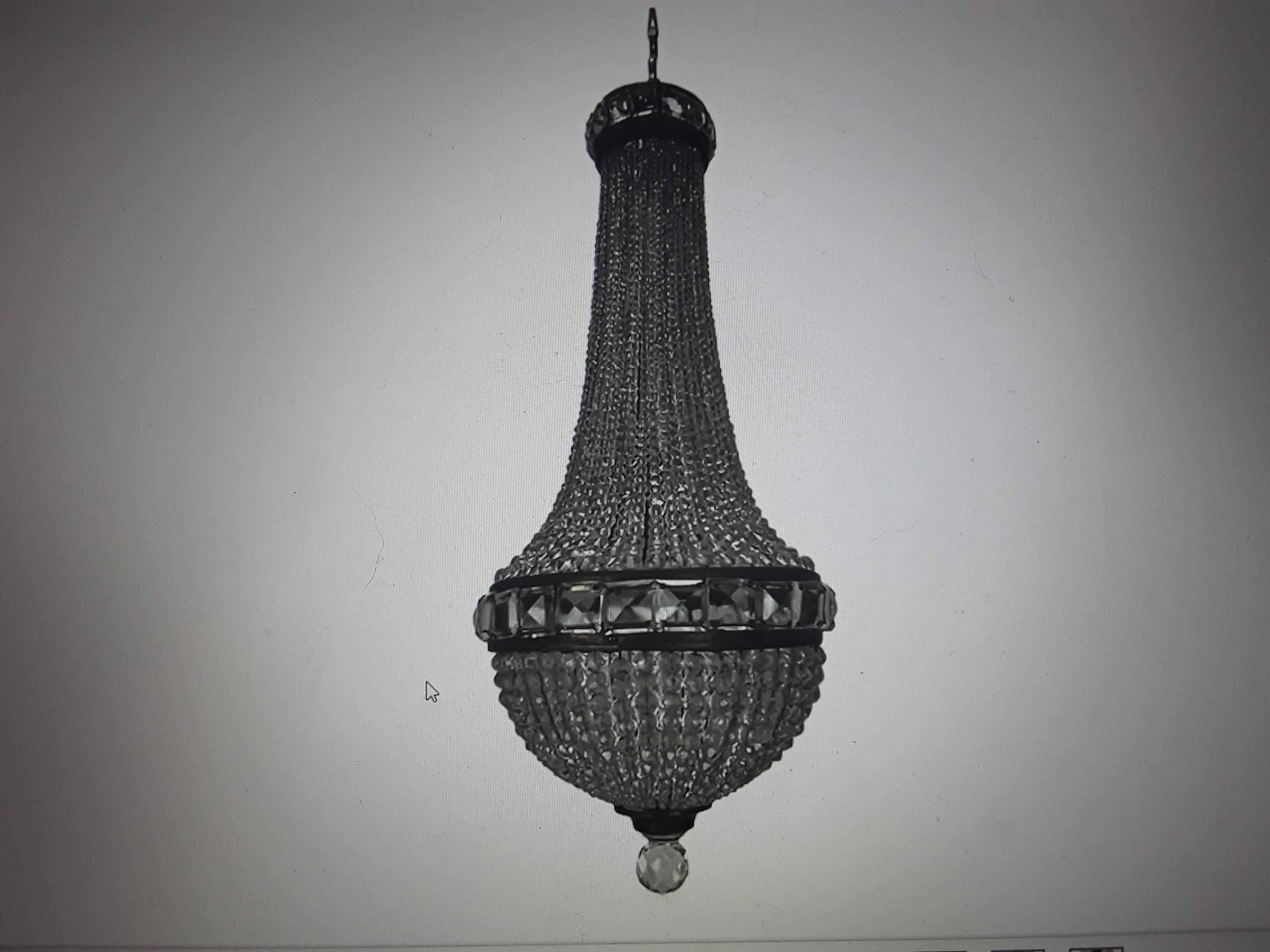 1920 Europäischer antiker Kronleuchter im Empire-Stil mit geschliffenem/perlenbesetztem Cascade-Kristall im Angebot 9
