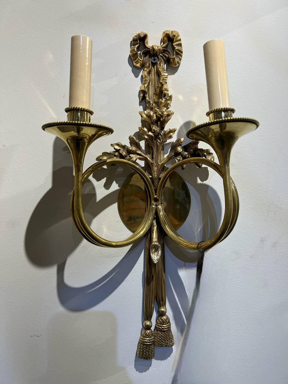 1920 French Gilt Bronze Ribbon Sconces For Sale 1