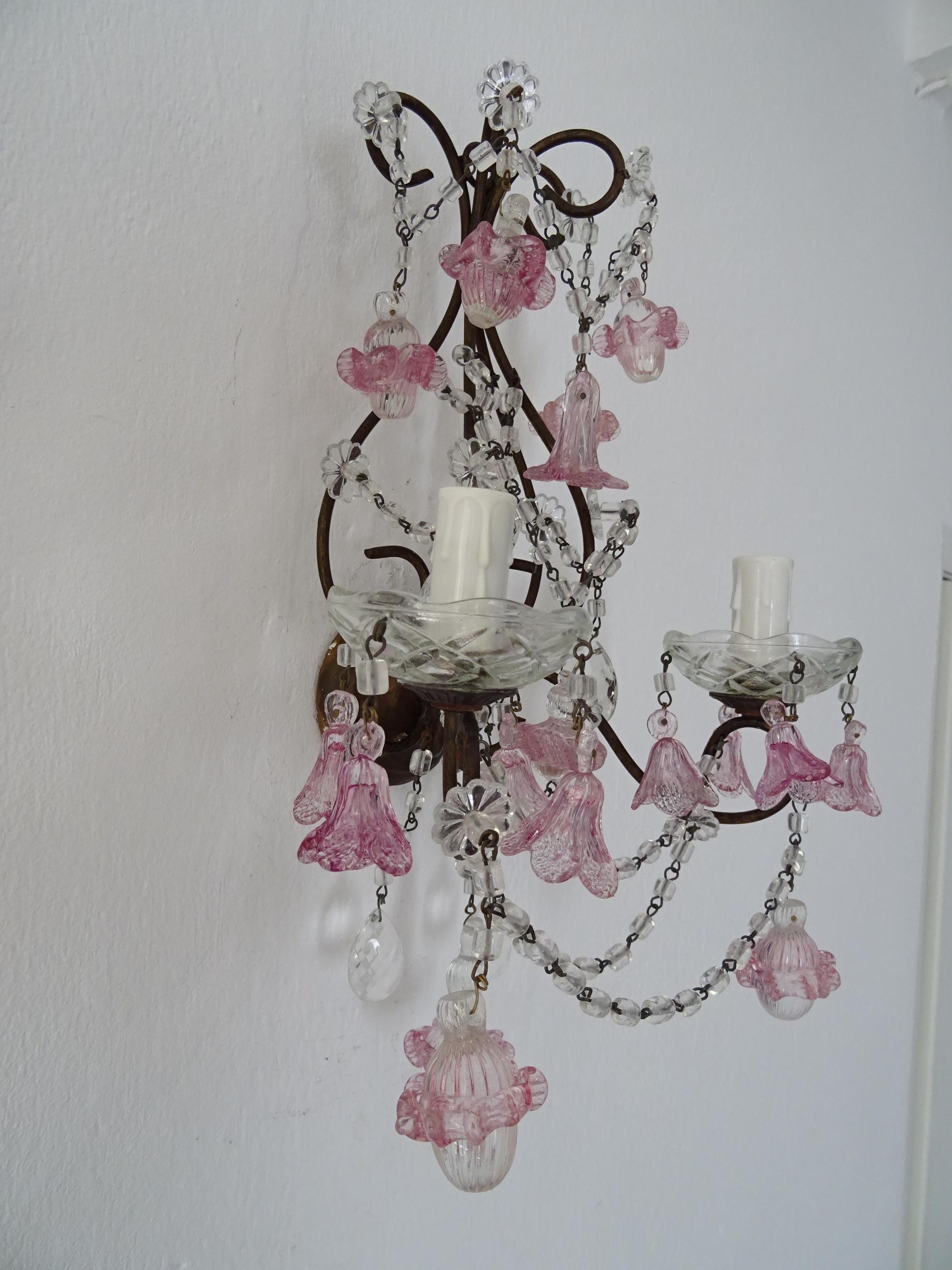 1920 French Pink Fuchsia Murano Balls & Ribbons Giltwood Crystal Prisms Sconces For Sale 1