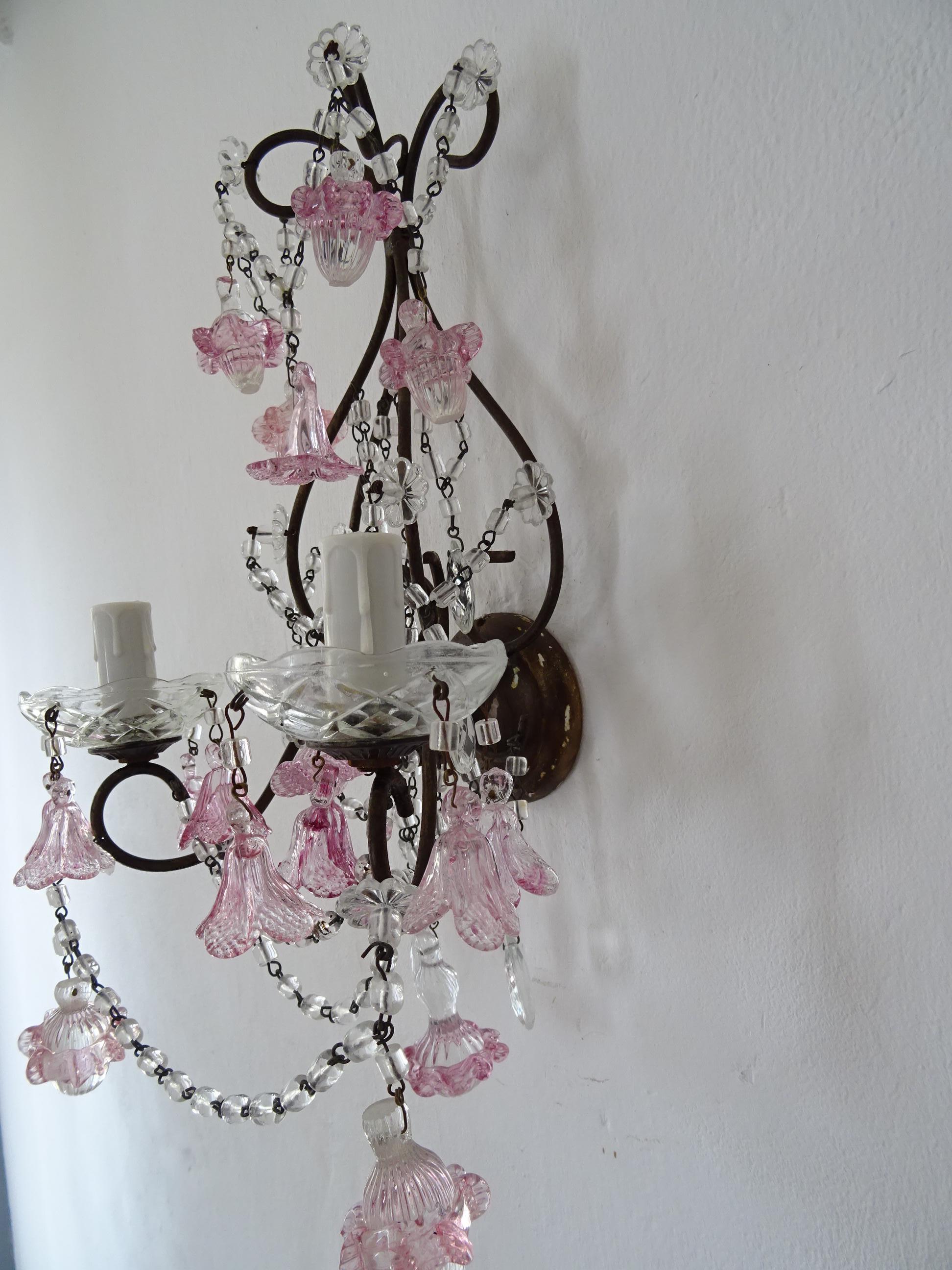 1920 French Pink Fuchsia Murano Balls & Ribbons Giltwood Crystal Prisms Sconces For Sale 2