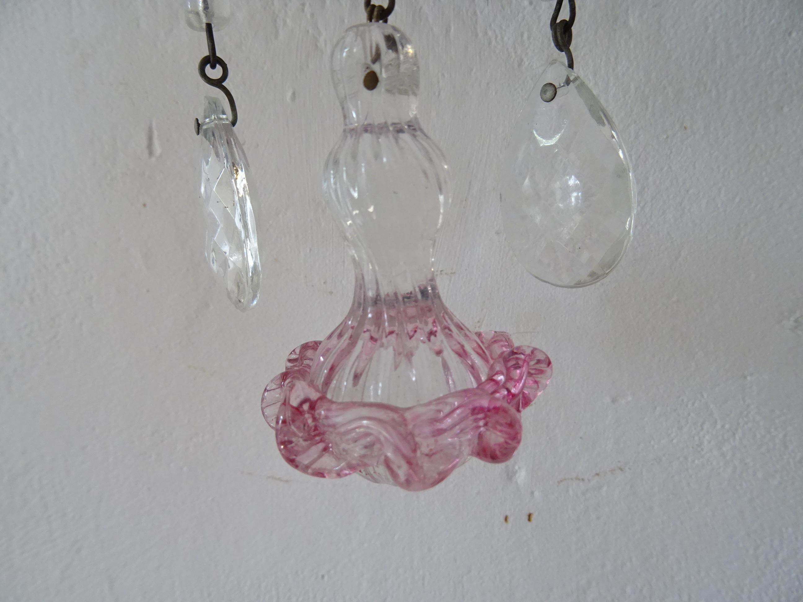 1920 French Pink Fuchsia Murano Balls & Ribbons Giltwood Crystal Prisms Sconces For Sale 3