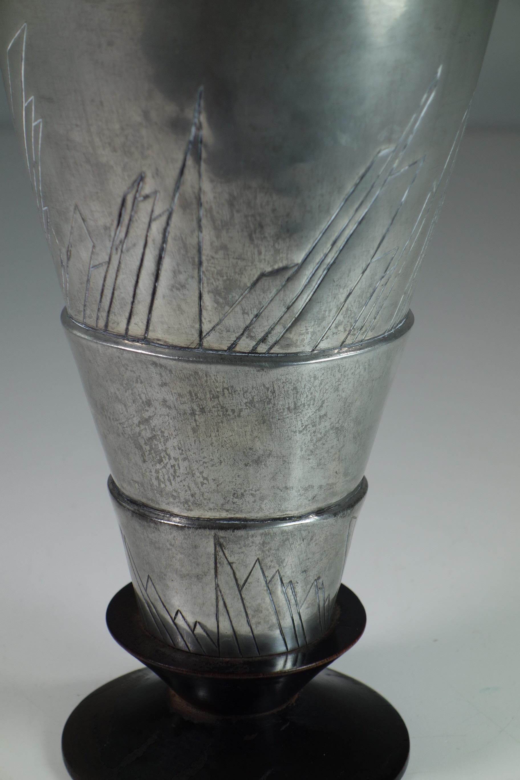 Early 20th Century 1920 Futurist Metal Black Wood Urn Vase For Sale