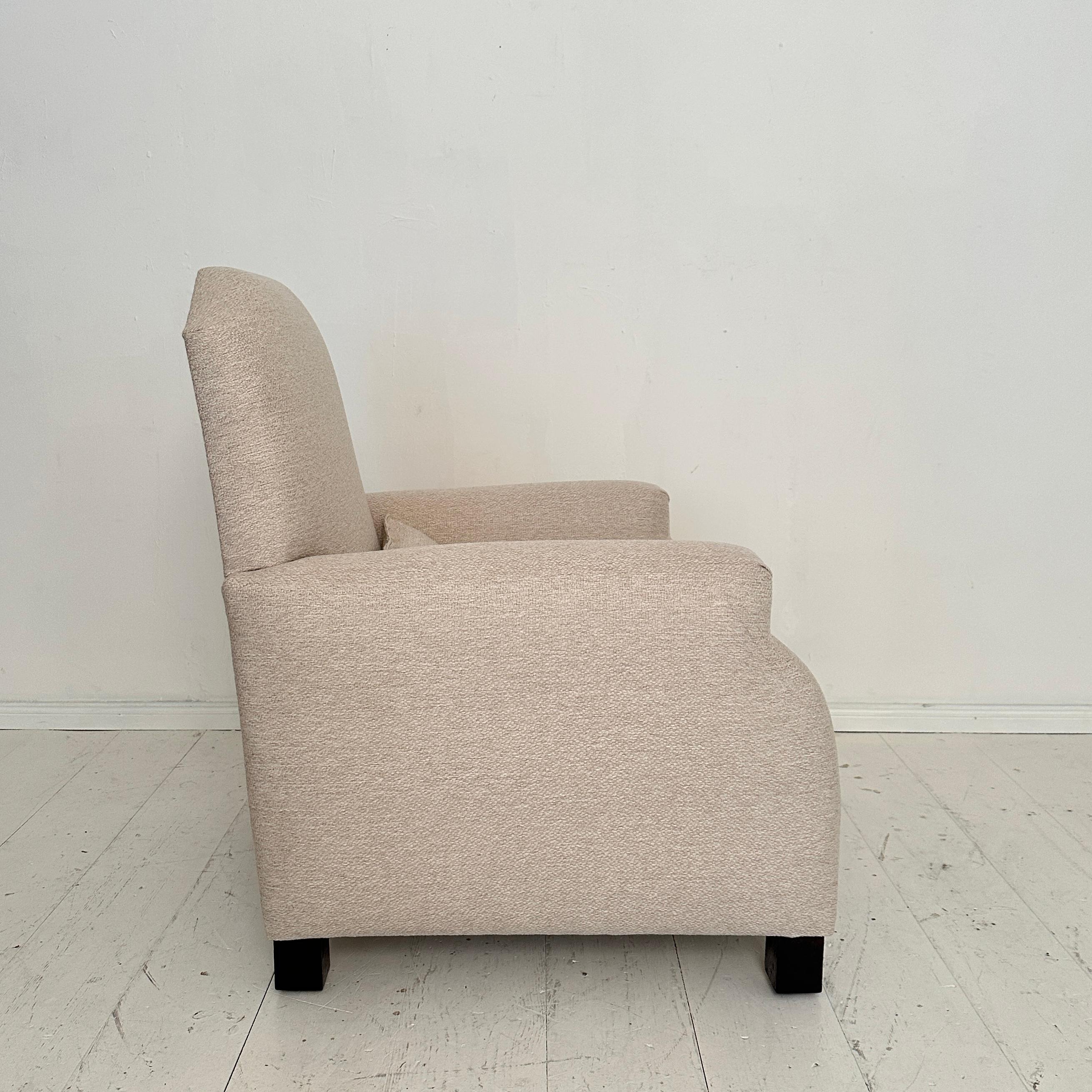 Début du 20ème siècle Fauteuil Art déco allemand des années 1920, retapissé en tissu blanc, Berlin, années 1920 en vente