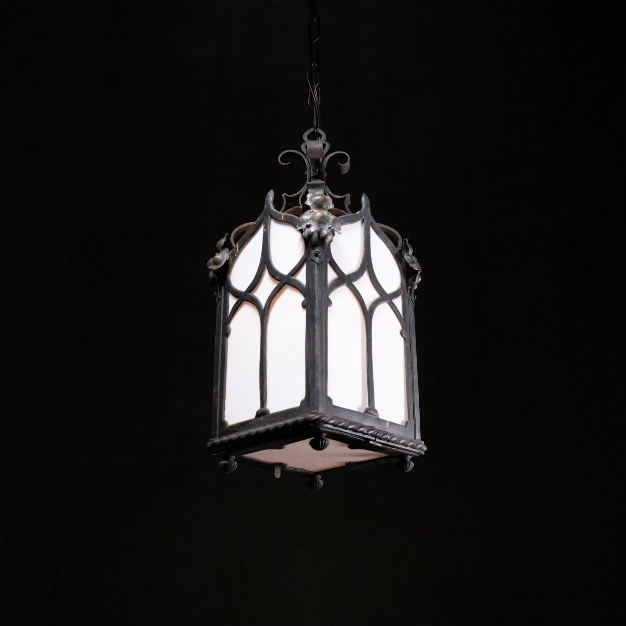Gothic Revival 1920 Italian gothic revival iron lantern pendant light  For Sale