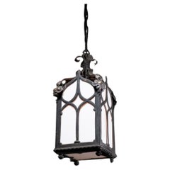 Lanterne suspendue en fer de style Revive gothique italien de 1920 