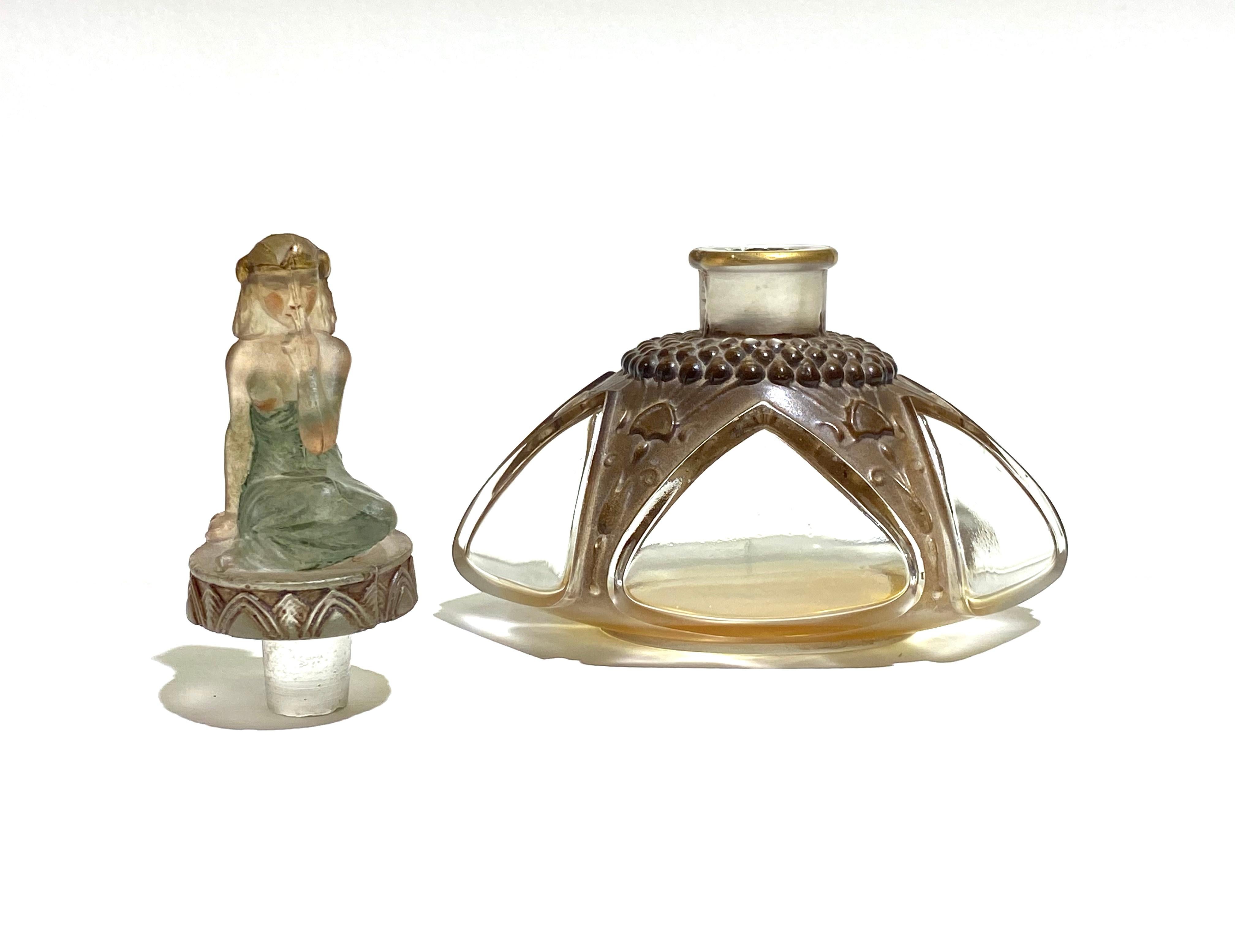 Early 20th Century 1920 Julien Viard Blue Lagoon Perfume Bottle for Dubarry Cleopatra Figure