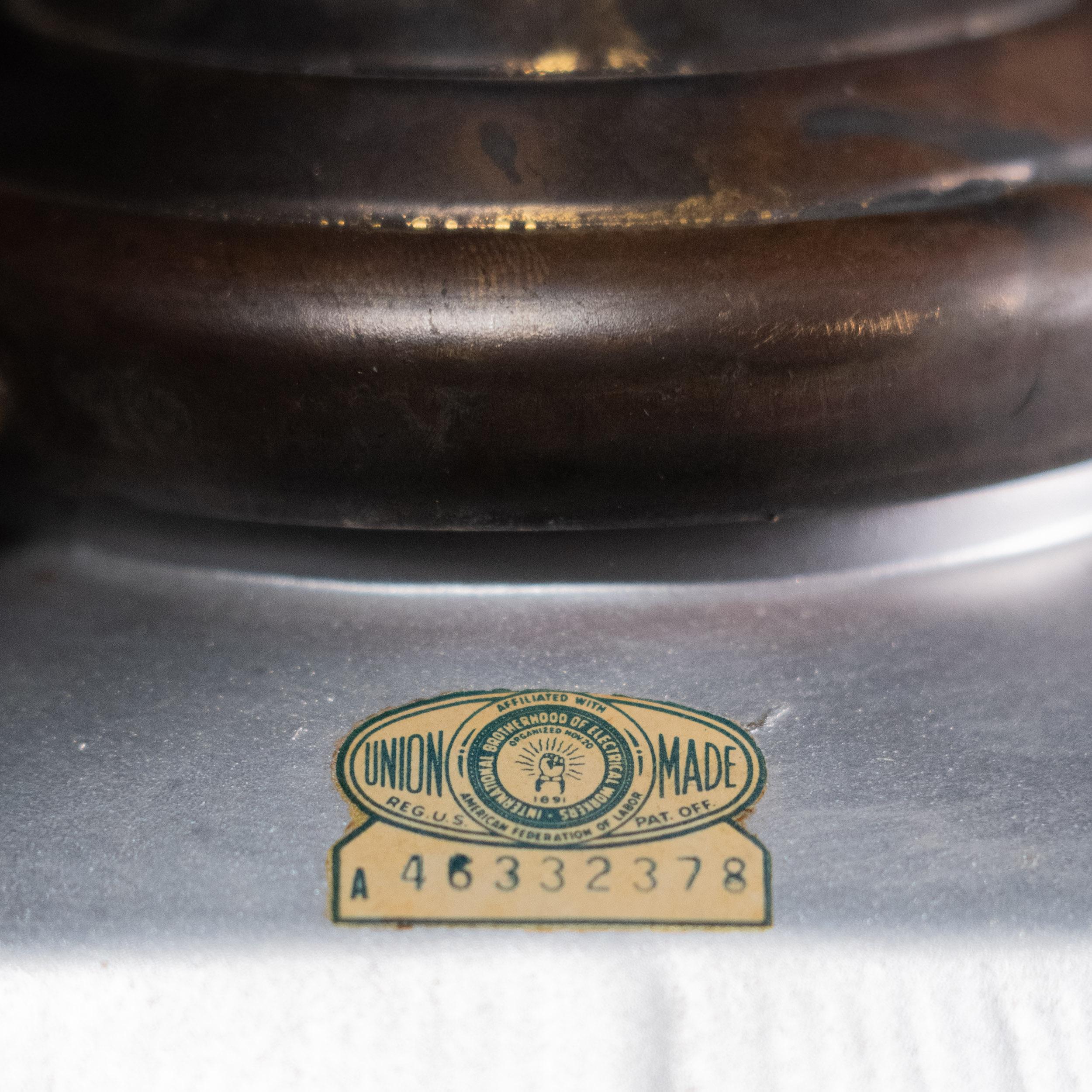 Vetro artistico 1920 luci a sospensione industriali in vetro di mercurio in vendita