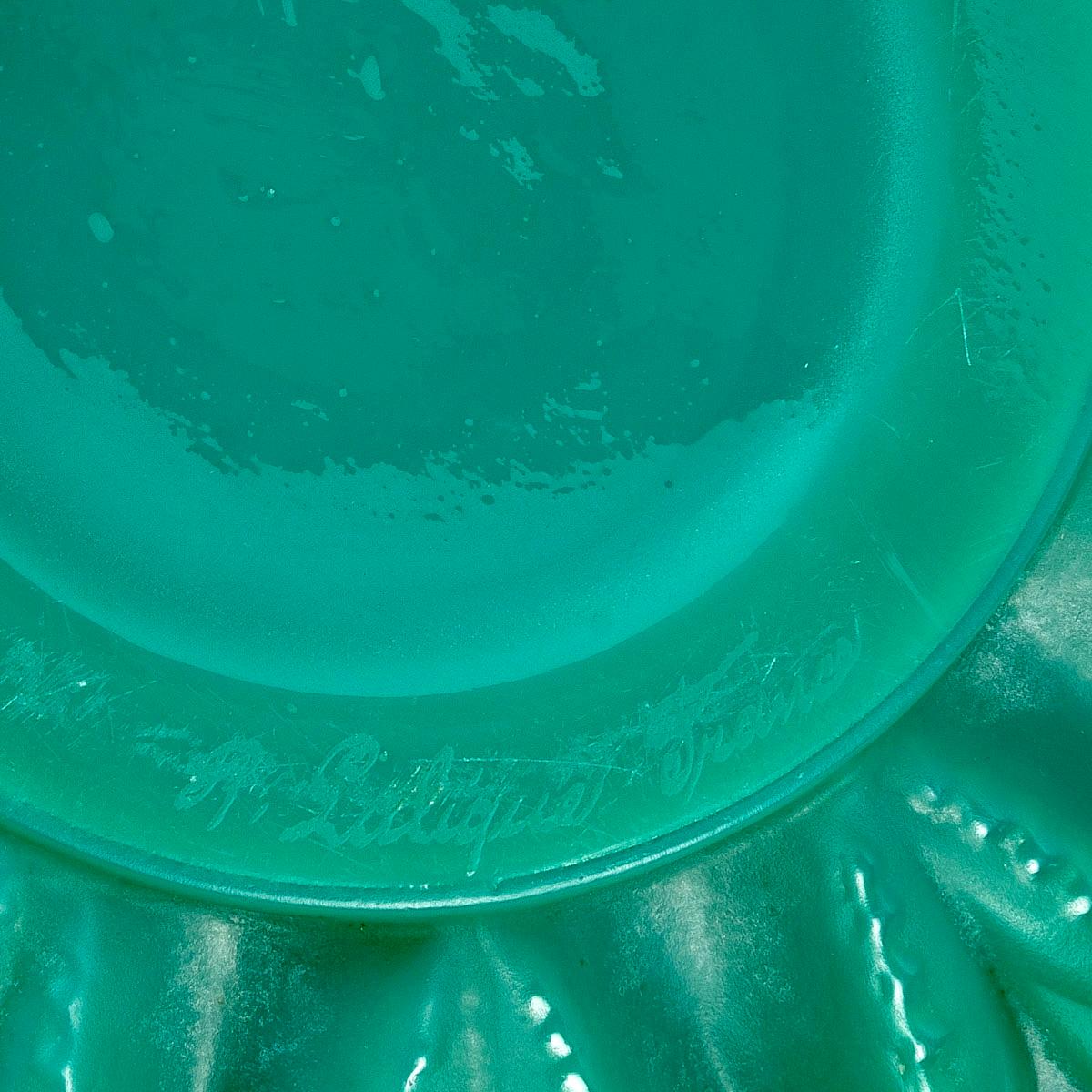 1929 Original René Lalique Languedoc Vase Cased Jade Green Glass - Cactus Leaves In Good Condition In Boulogne Billancourt, FR