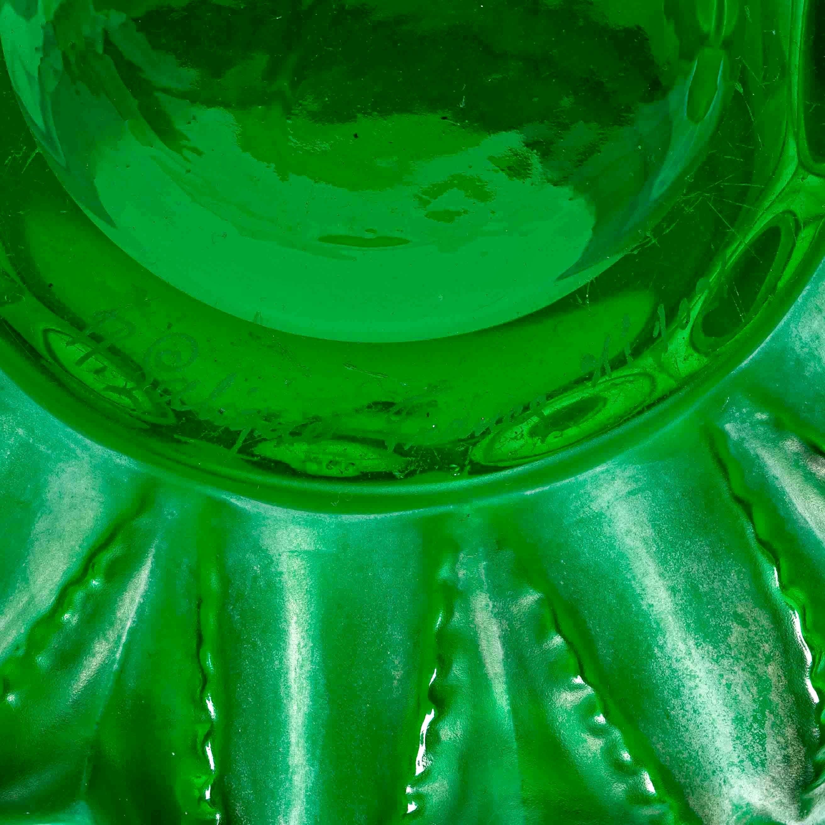 Molded 1920 Original René Lalique Languedoc Vase in Emerald Green Glass, Leaves
