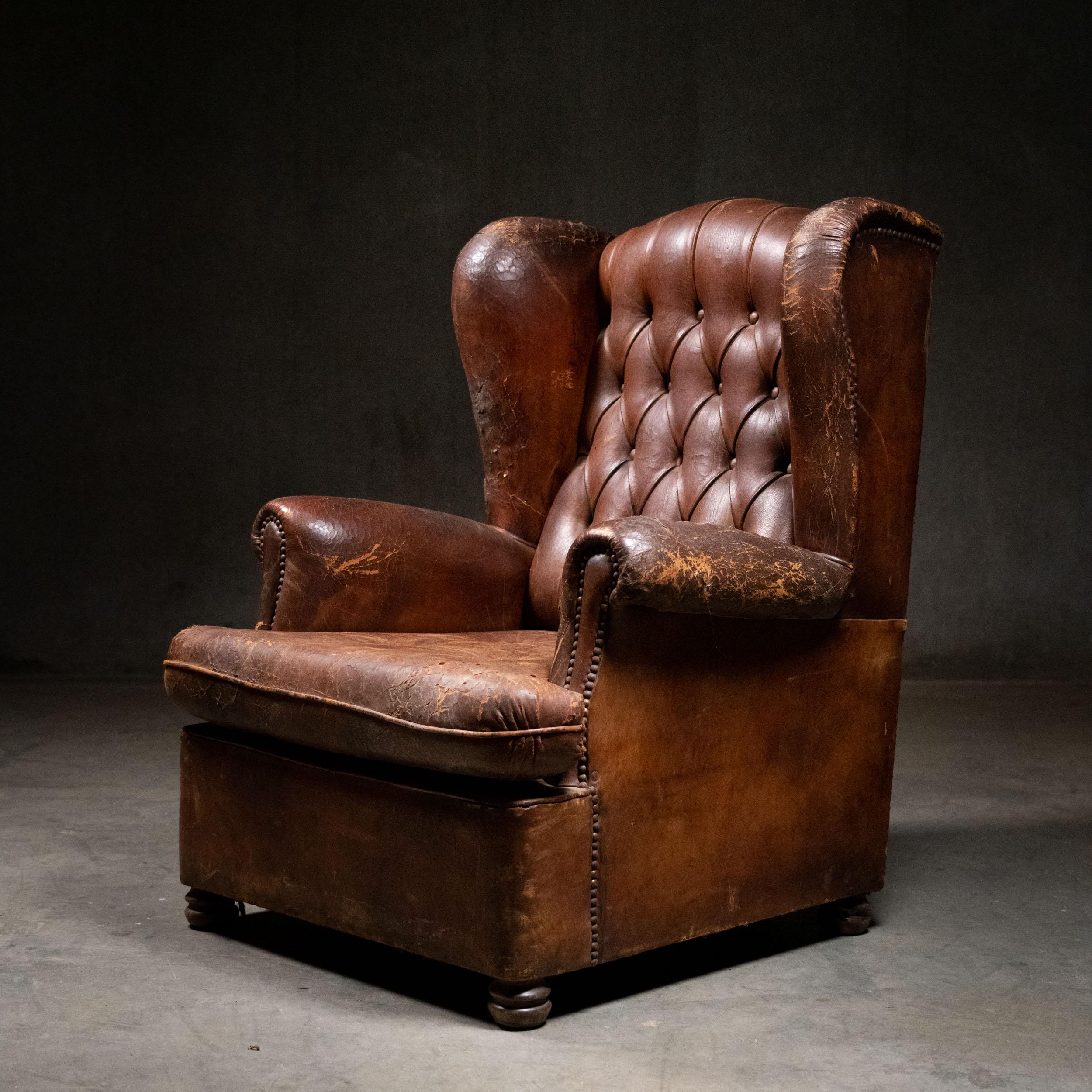 1920 Pair of English Leather Tufted Club Chairs at 1stDibs
