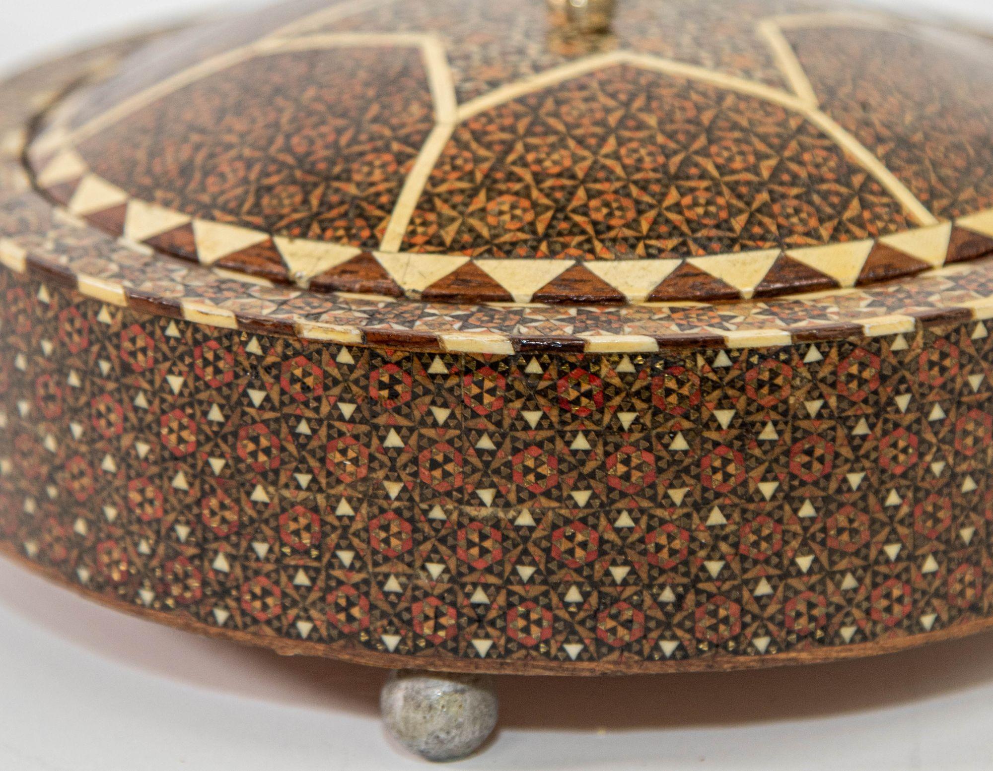 20th Century 1920 Persian Khatam Kari Footed Wooden Circular Jewelry Box For Sale