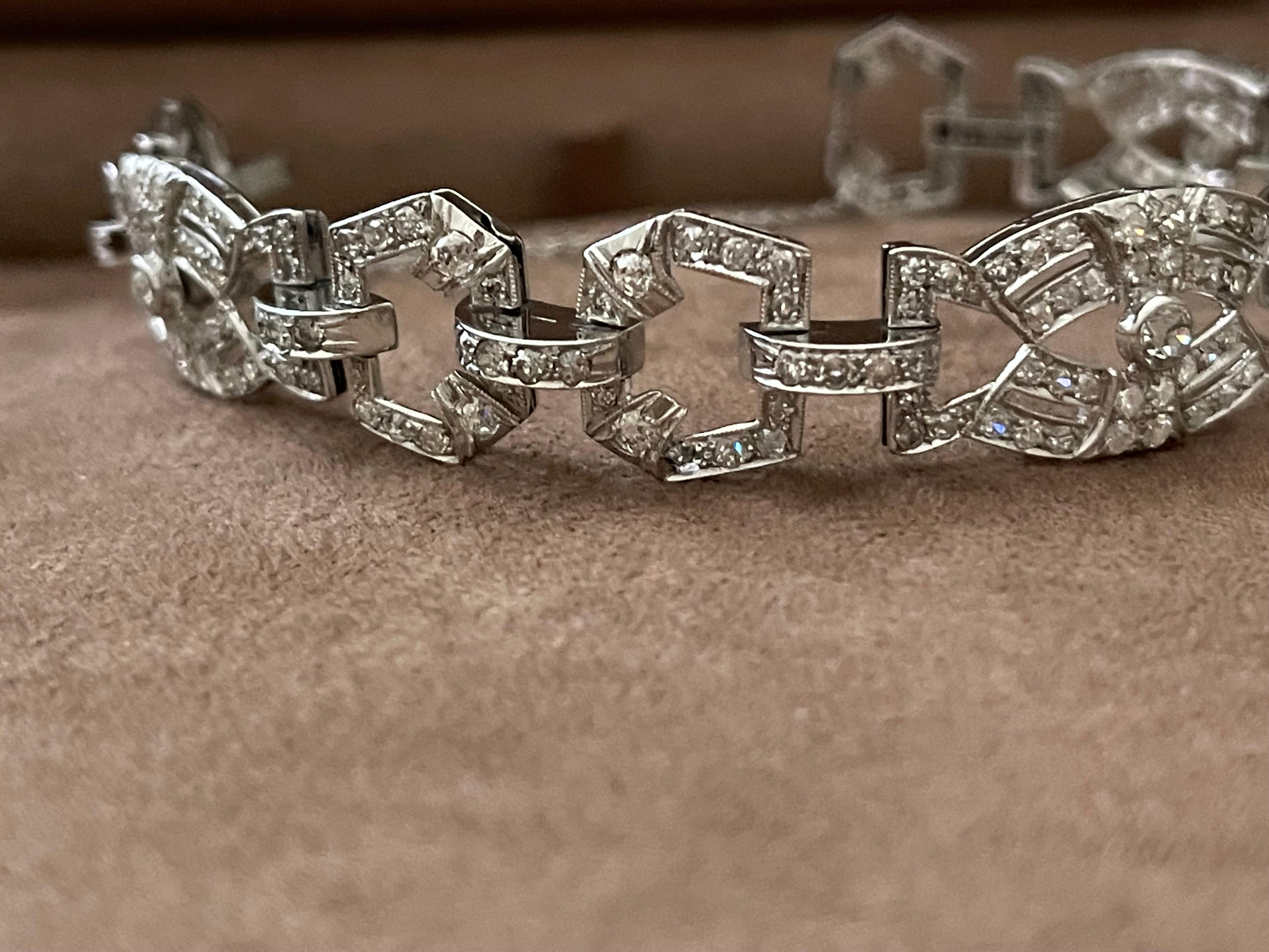 1920 Platinum Art Déco Diamond Bracelet For Sale 6