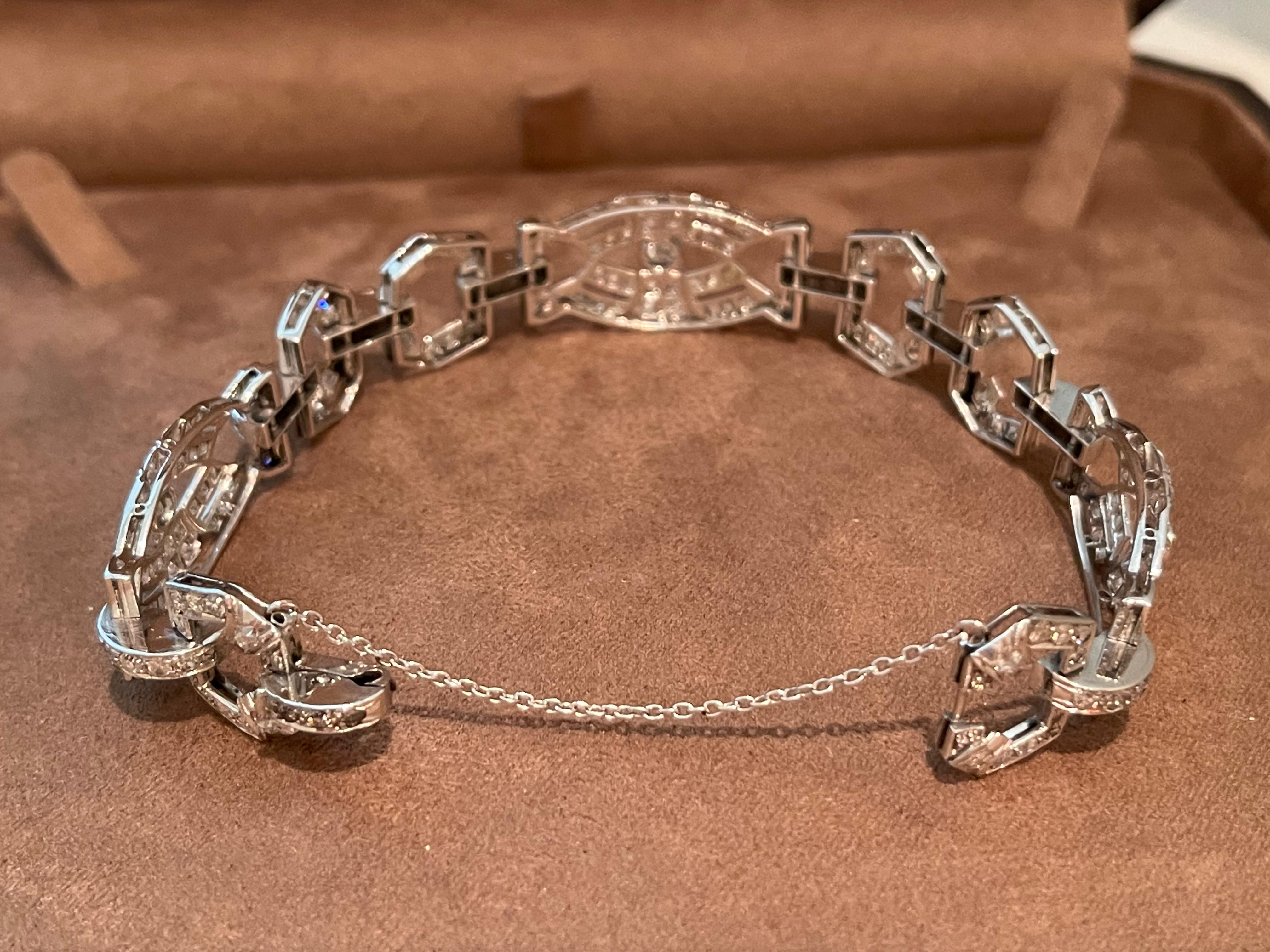 1920 Platinum Art Déco Diamond Bracelet In Good Condition For Sale In Zurich, Zollstrasse