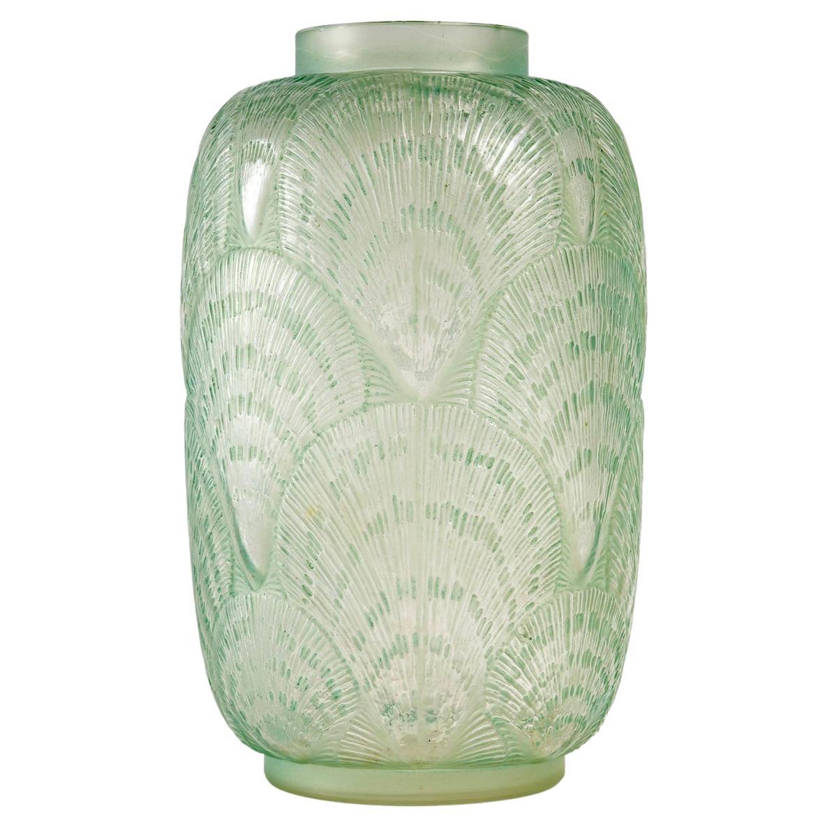 1920 René Lalique Coquille Vase in Frosted Glass with Green Stain