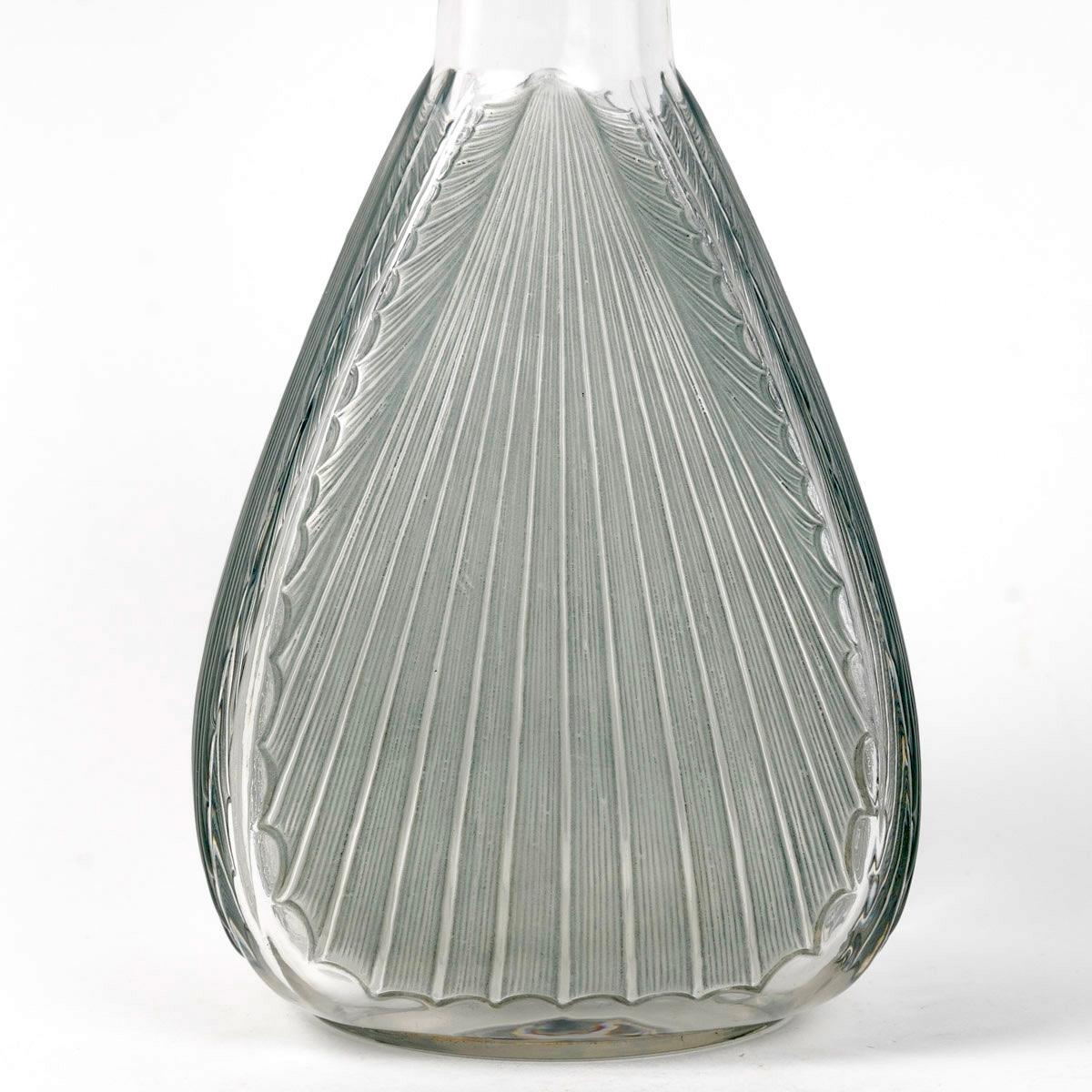 Art Deco 1920 René Lalique, Decanter Coquilles Glass with Blue Patina, Shells