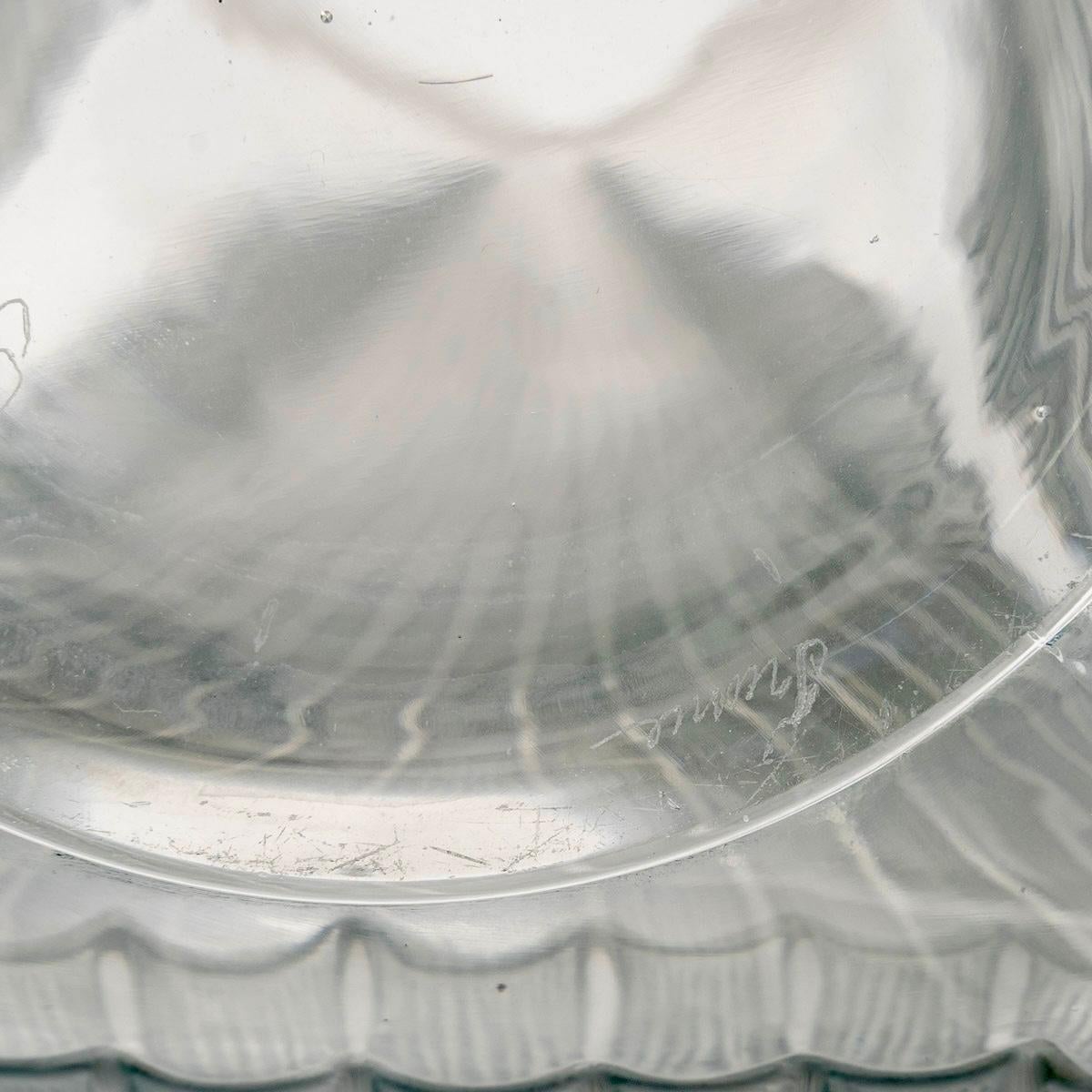 1920 René Lalique, Decanter Coquilles Glass with Blue Patina, Shells 1