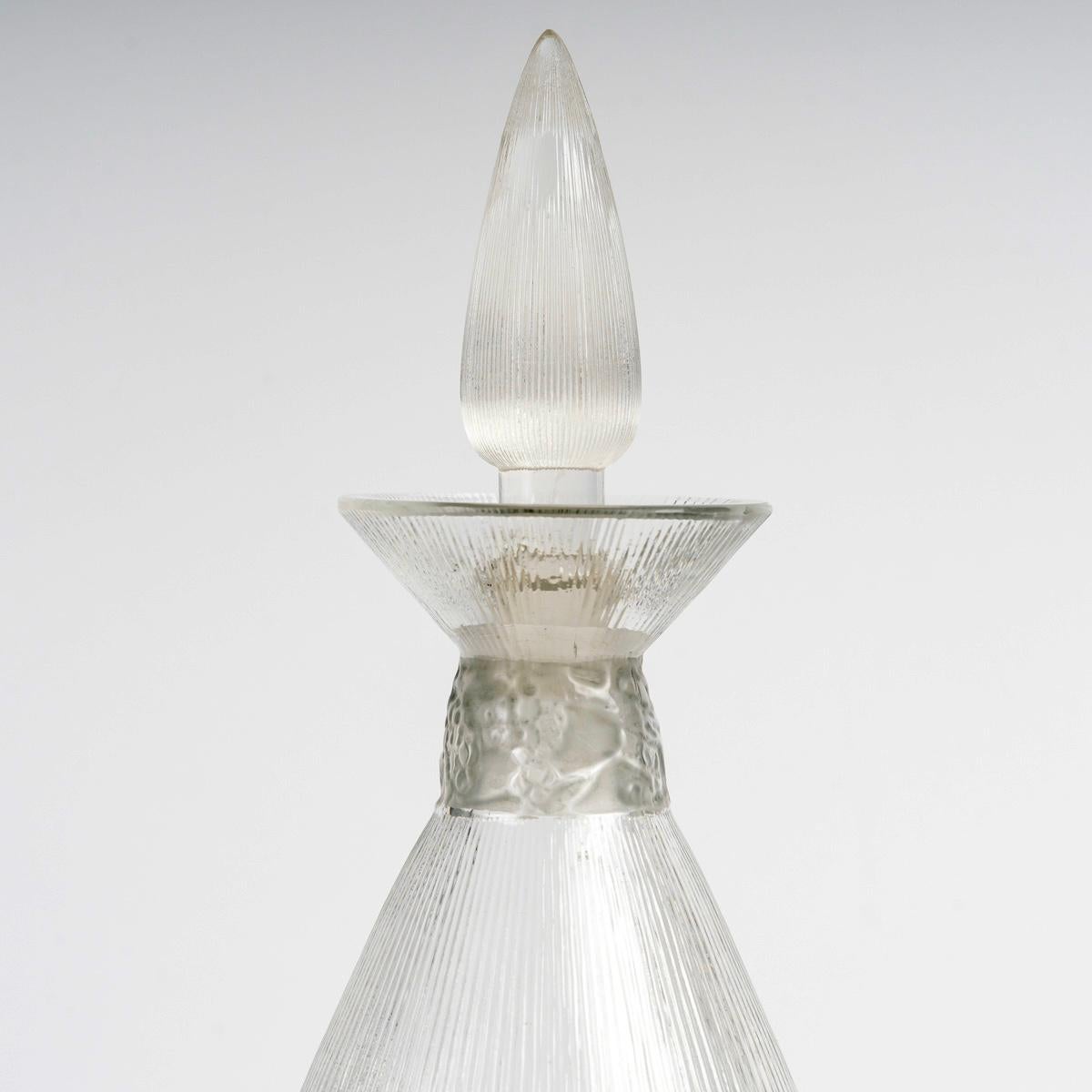 Art Deco 1920 René Lalique - Decanter Vigne Strie Glass With Grey Patina