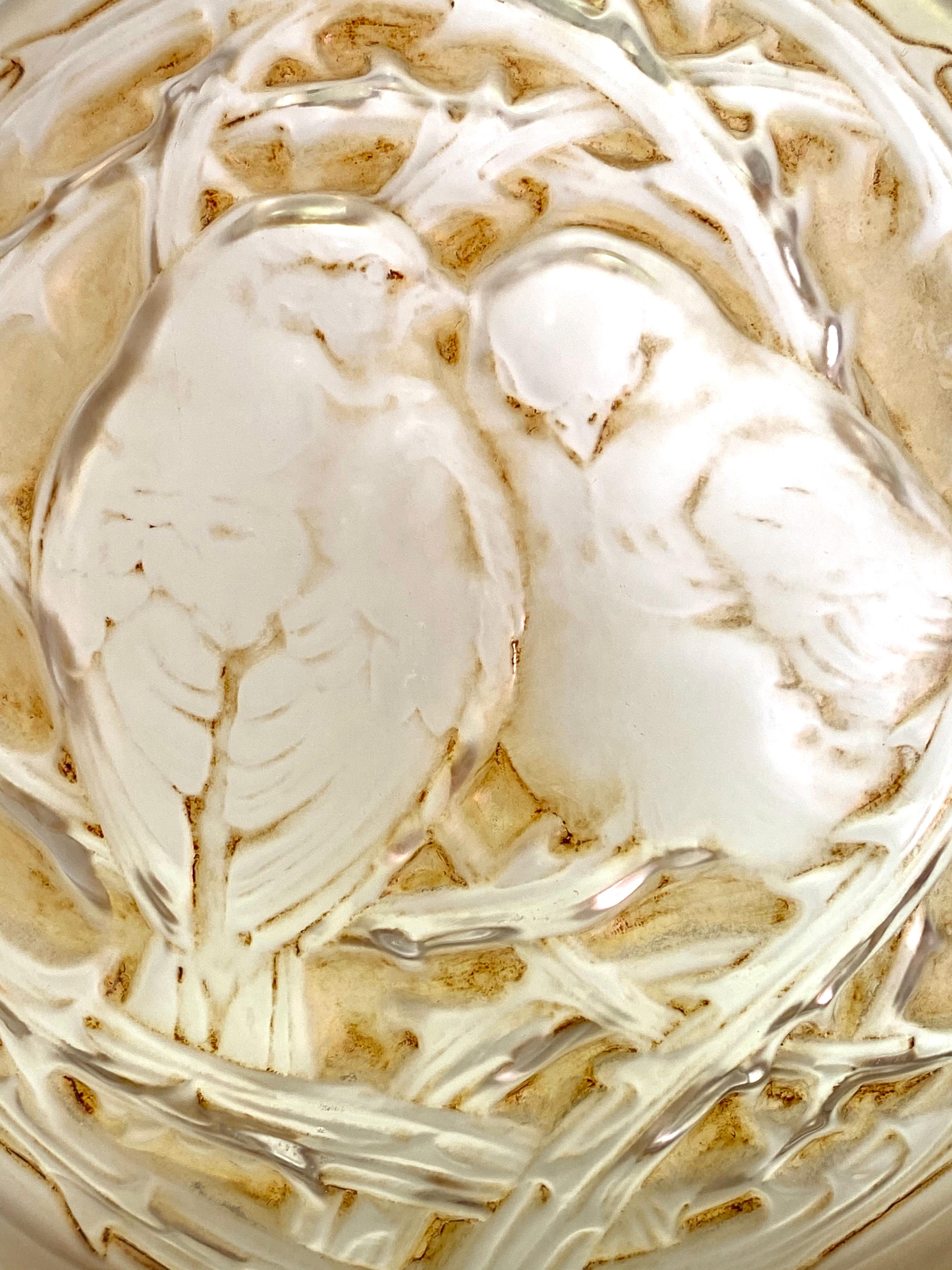 1920 René Lalique Deux Moineaux Bavardant Vase Glass with Sepia Stain, Sparrows 1