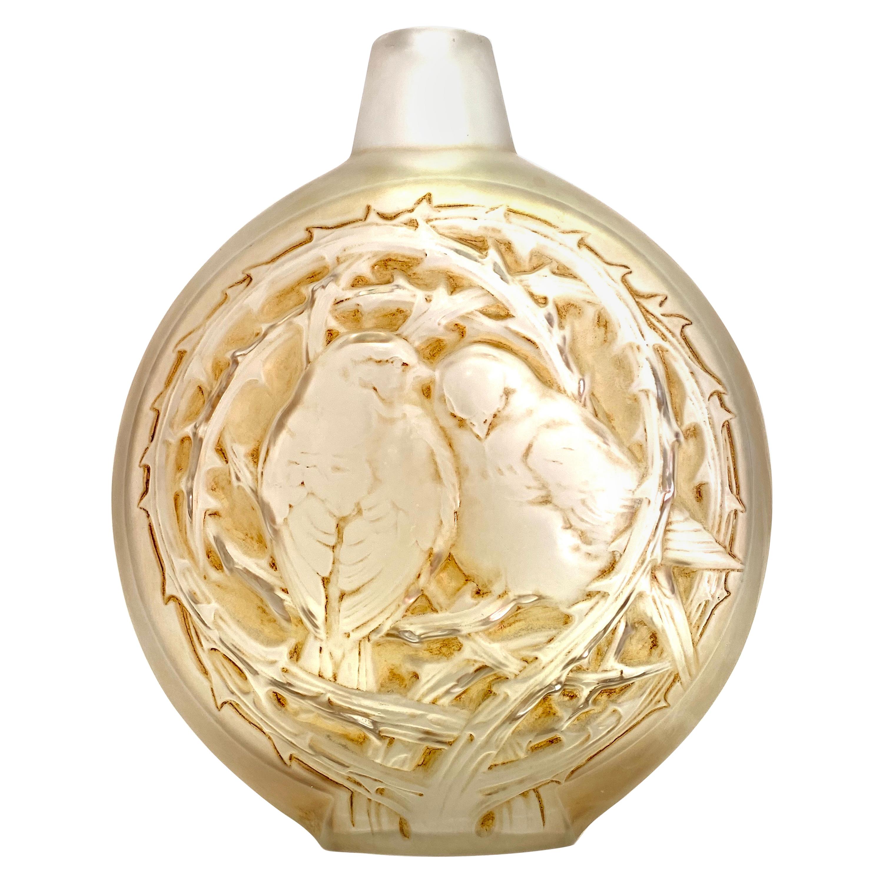 1920 René Lalique Deux Moineaux Bavardant Vase Glass with Sepia Stain, Sparrows