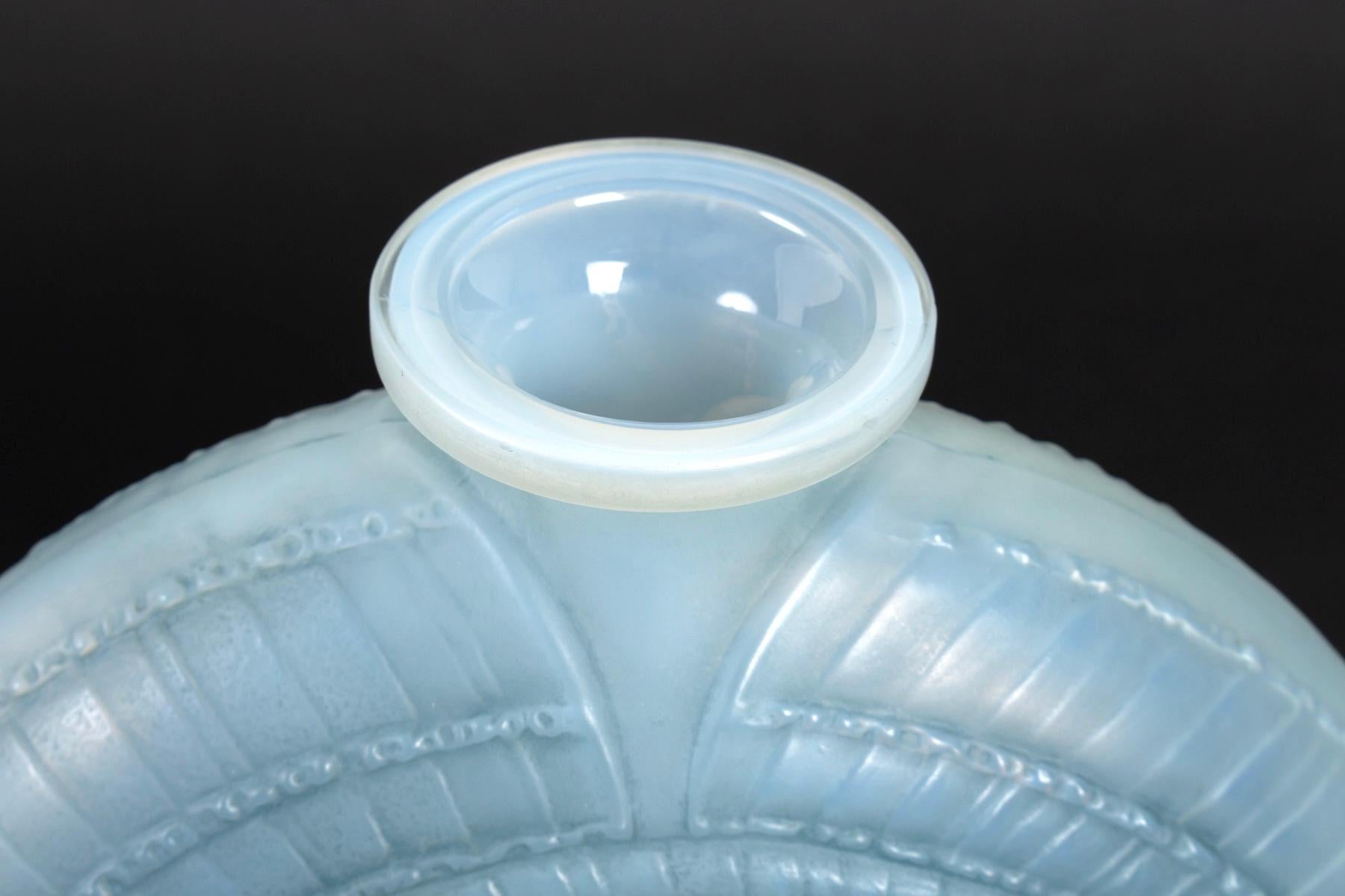 French 1920 René Lalique Escargot Vase in Double Cased Opalescent Glass with Blue Stain